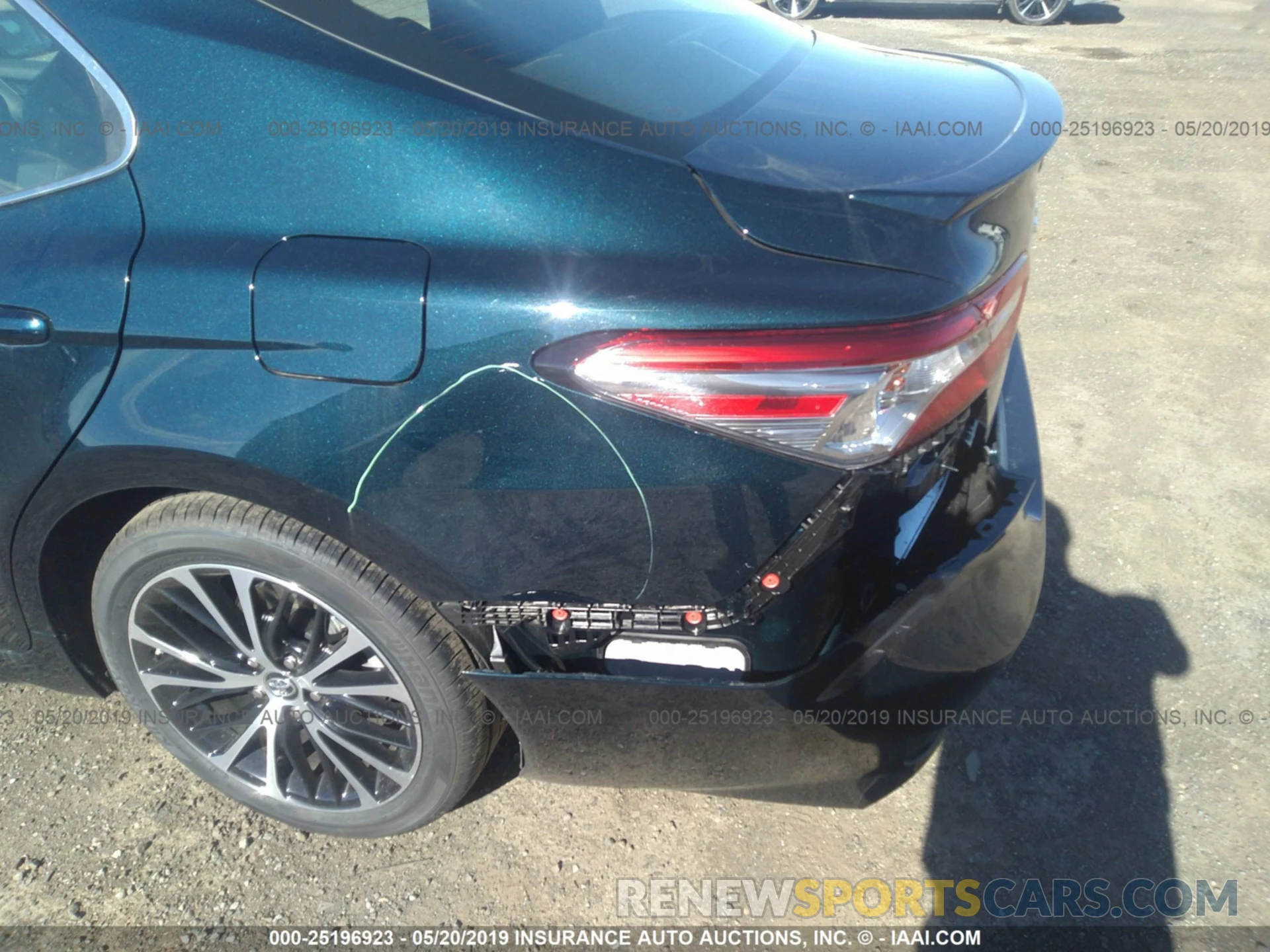 6 Photograph of a damaged car 4T1B11HK9KU245209 TOYOTA CAMRY 2019