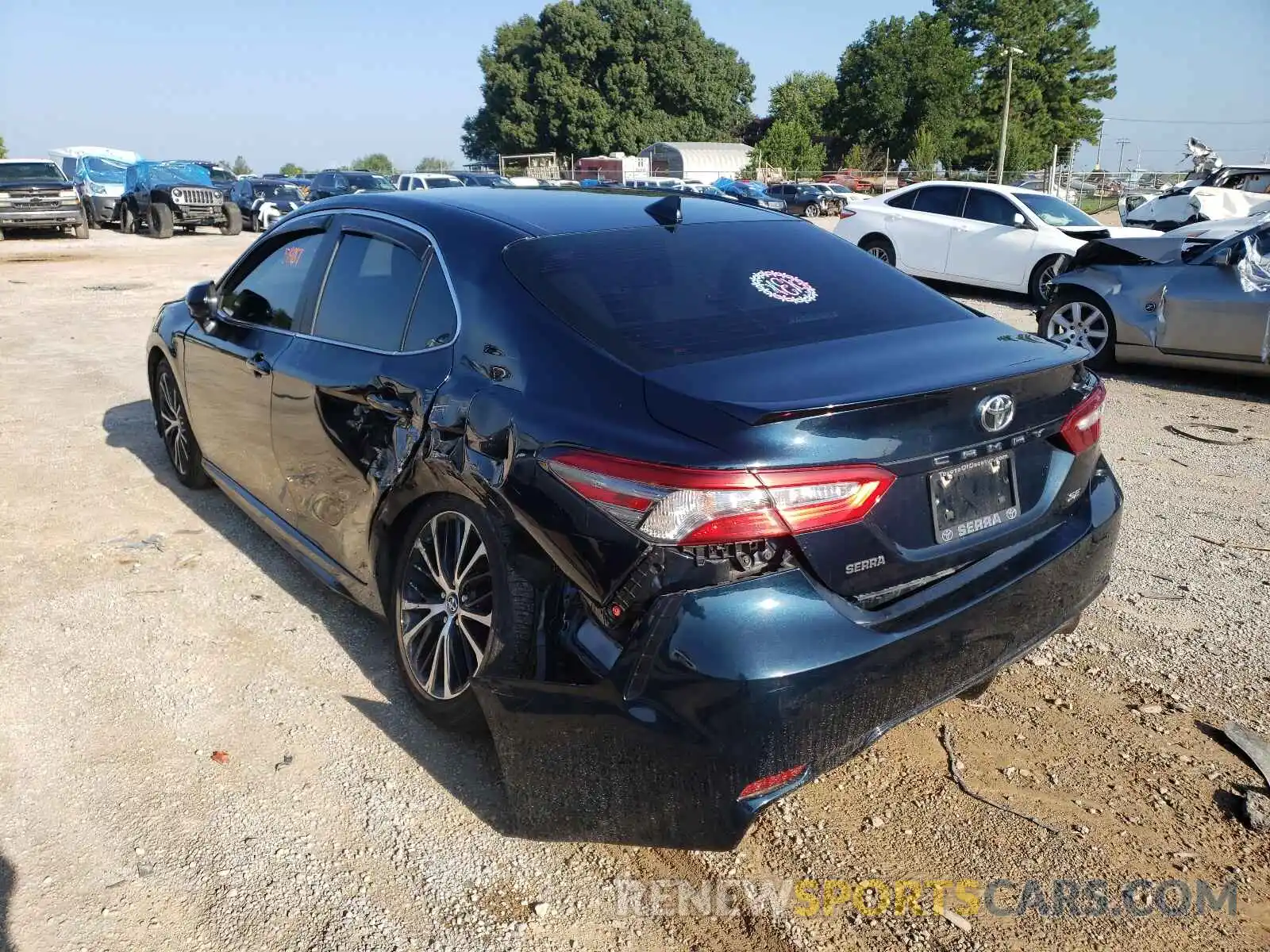 3 Фотография поврежденного автомобиля 4T1B11HK9KU250216 TOYOTA CAMRY 2019