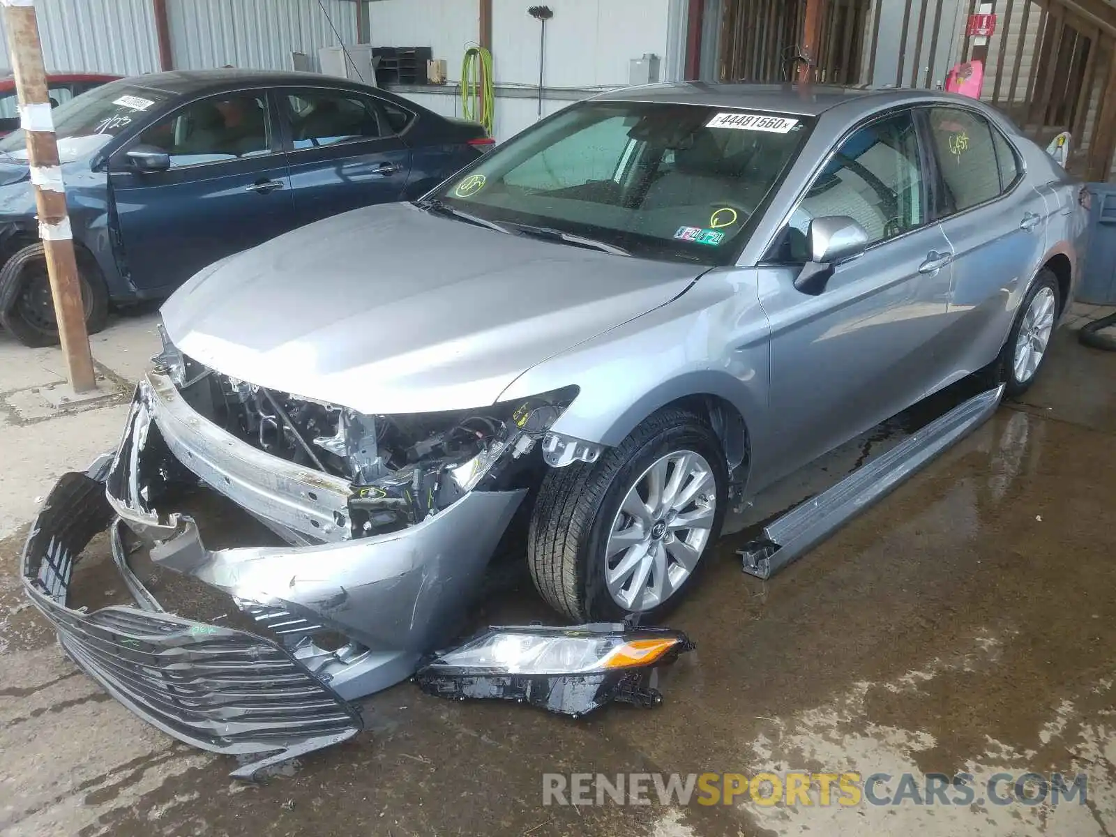 2 Photograph of a damaged car 4T1B11HK9KU250782 TOYOTA CAMRY 2019