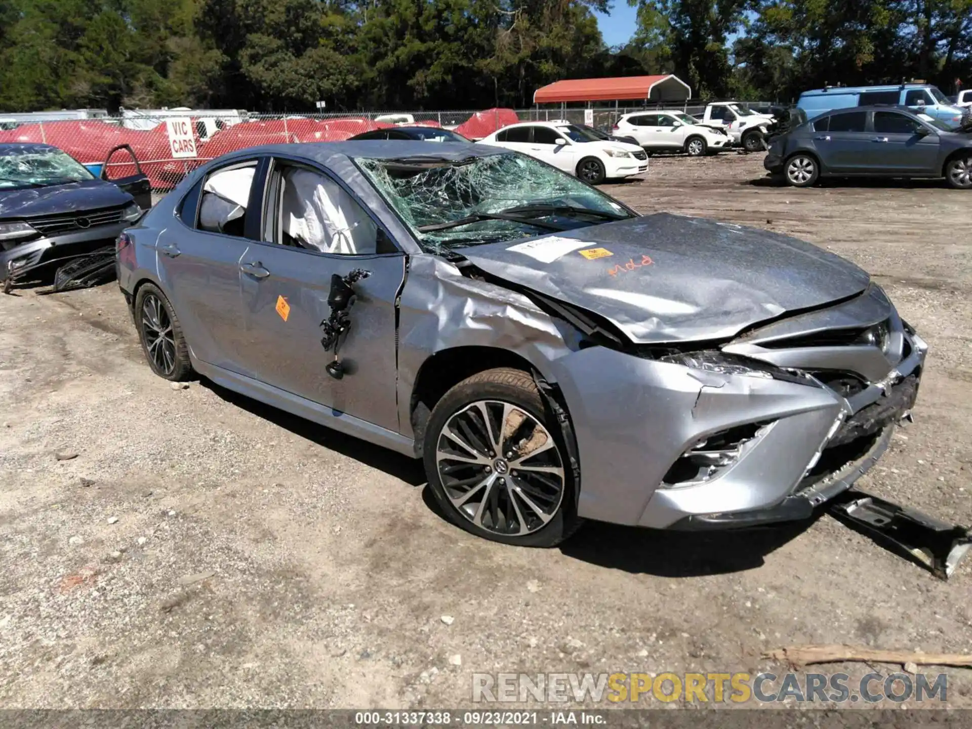 1 Photograph of a damaged car 4T1B11HK9KU251043 TOYOTA CAMRY 2019