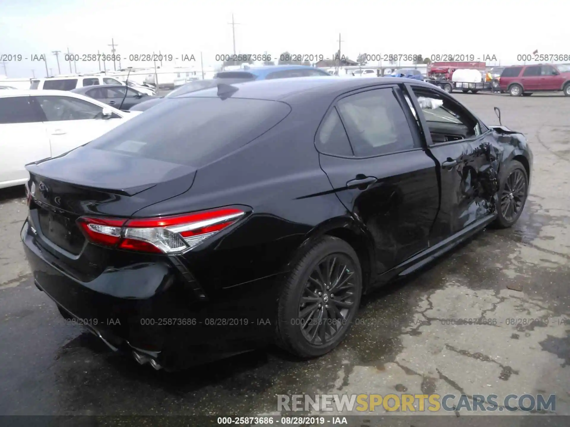 4 Фотография поврежденного автомобиля 4T1B11HK9KU251088 TOYOTA CAMRY 2019