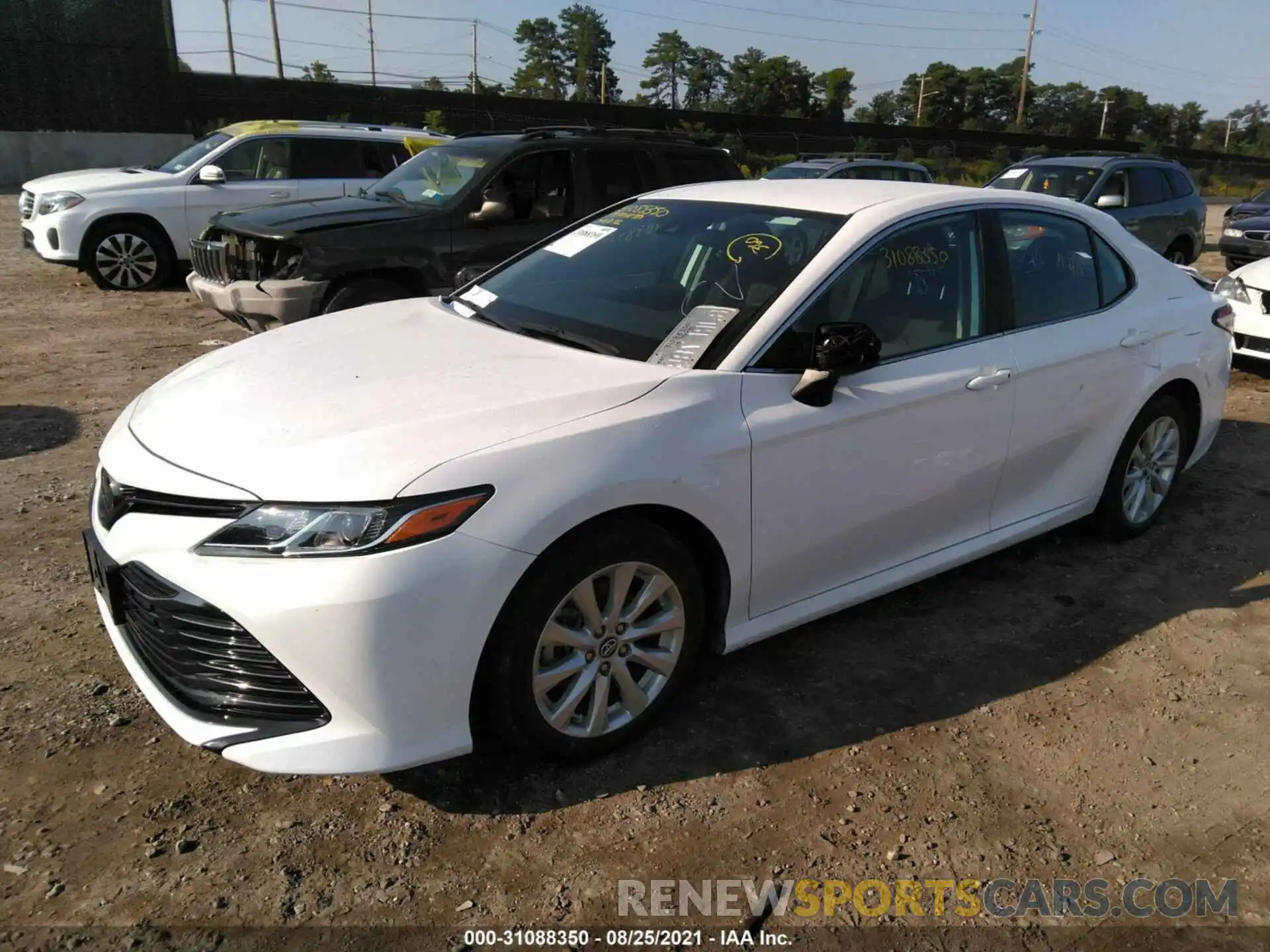 2 Photograph of a damaged car 4T1B11HK9KU252676 TOYOTA CAMRY 2019