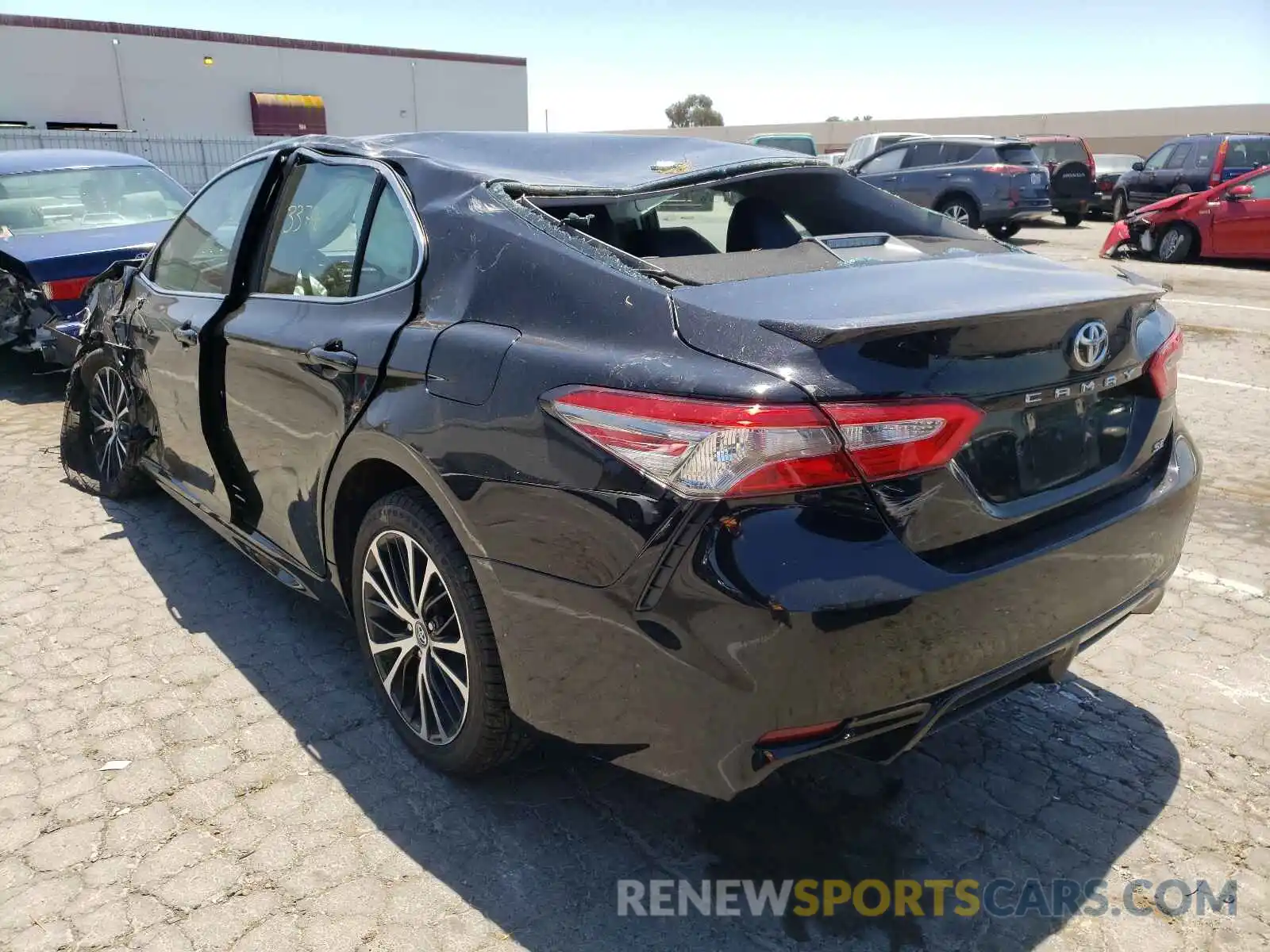 3 Photograph of a damaged car 4T1B11HK9KU252953 TOYOTA CAMRY 2019