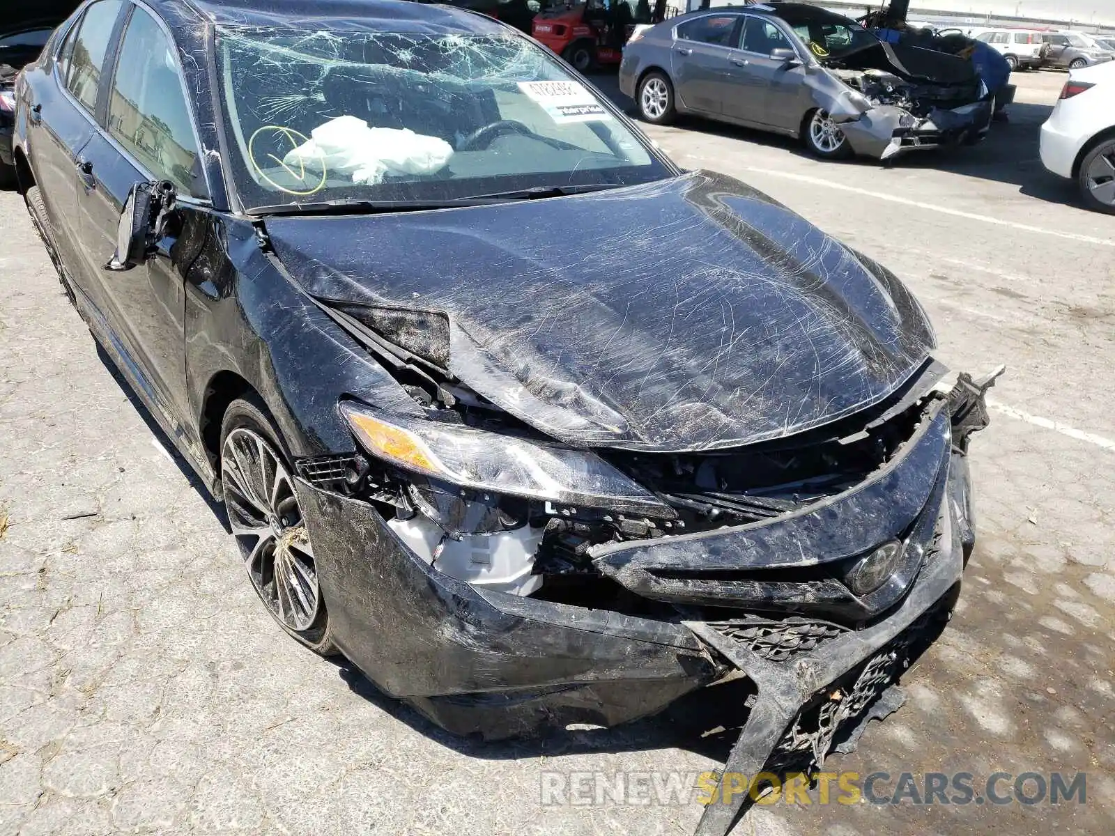 9 Photograph of a damaged car 4T1B11HK9KU252953 TOYOTA CAMRY 2019