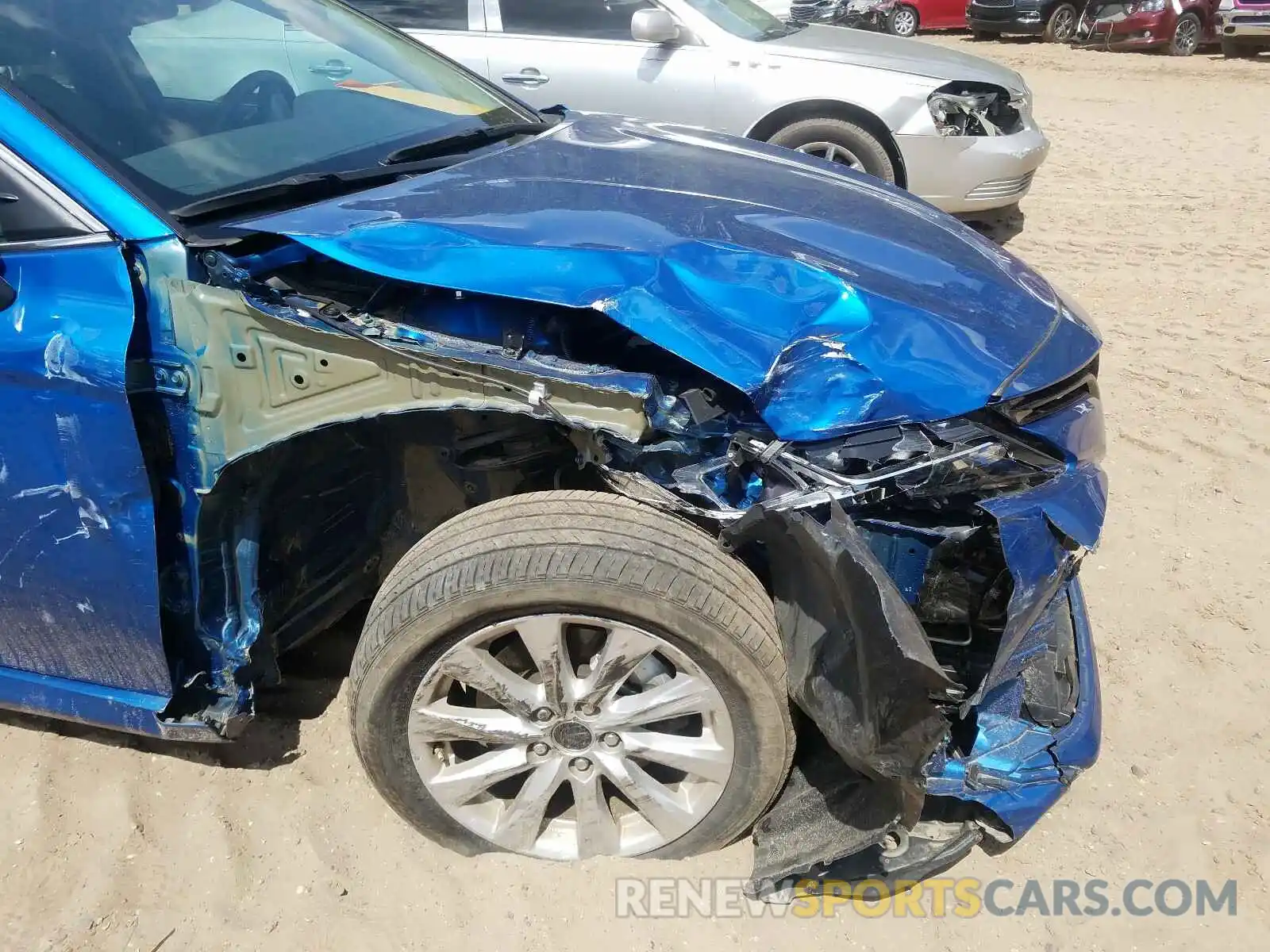 9 Photograph of a damaged car 4T1B11HK9KU253276 TOYOTA CAMRY 2019