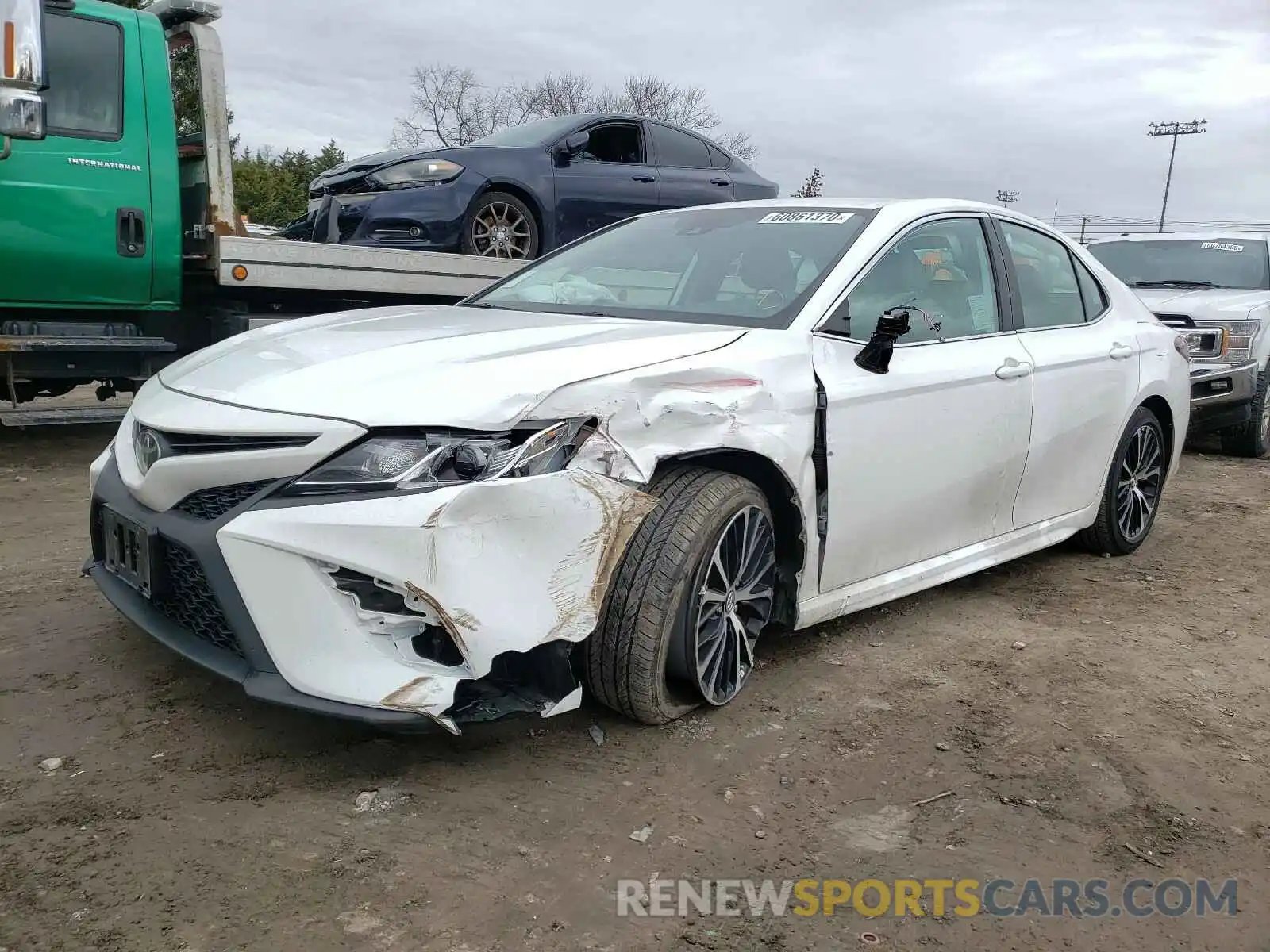 2 Photograph of a damaged car 4T1B11HK9KU253973 TOYOTA CAMRY 2019