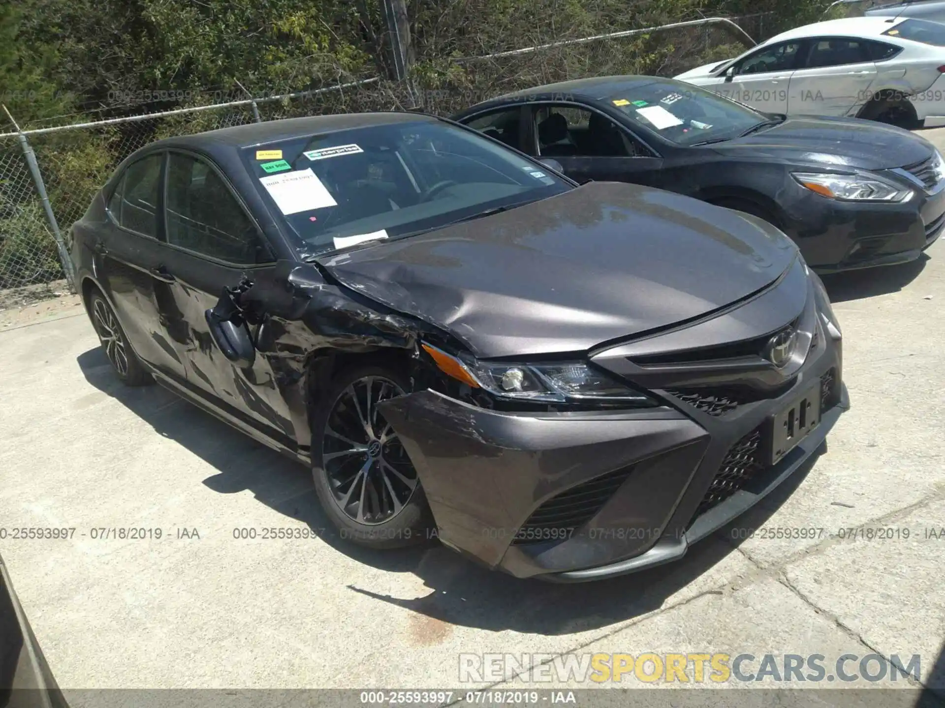 1 Photograph of a damaged car 4T1B11HK9KU254640 TOYOTA CAMRY 2019