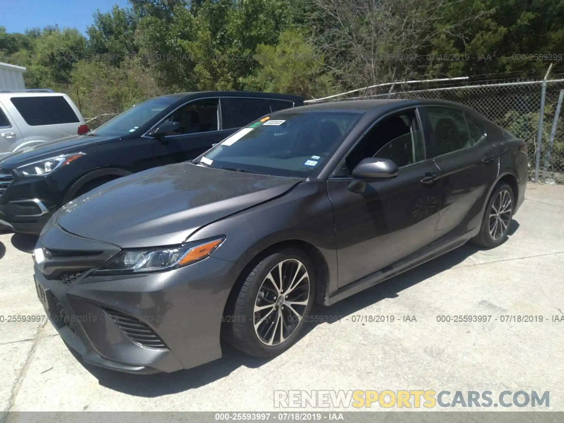 2 Photograph of a damaged car 4T1B11HK9KU254640 TOYOTA CAMRY 2019