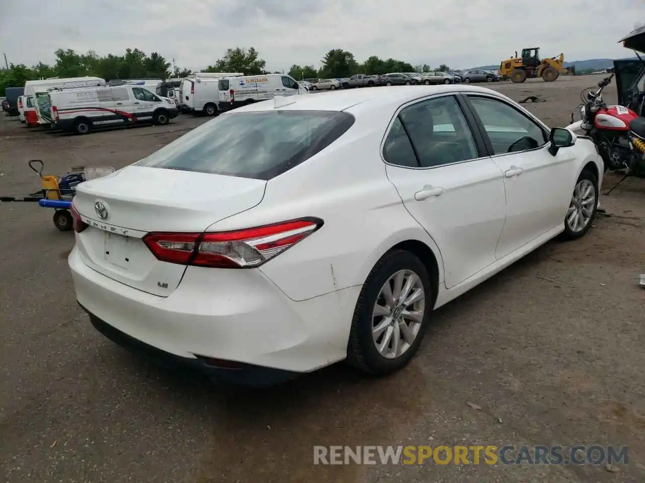 4 Фотография поврежденного автомобиля 4T1B11HK9KU255674 TOYOTA CAMRY 2019