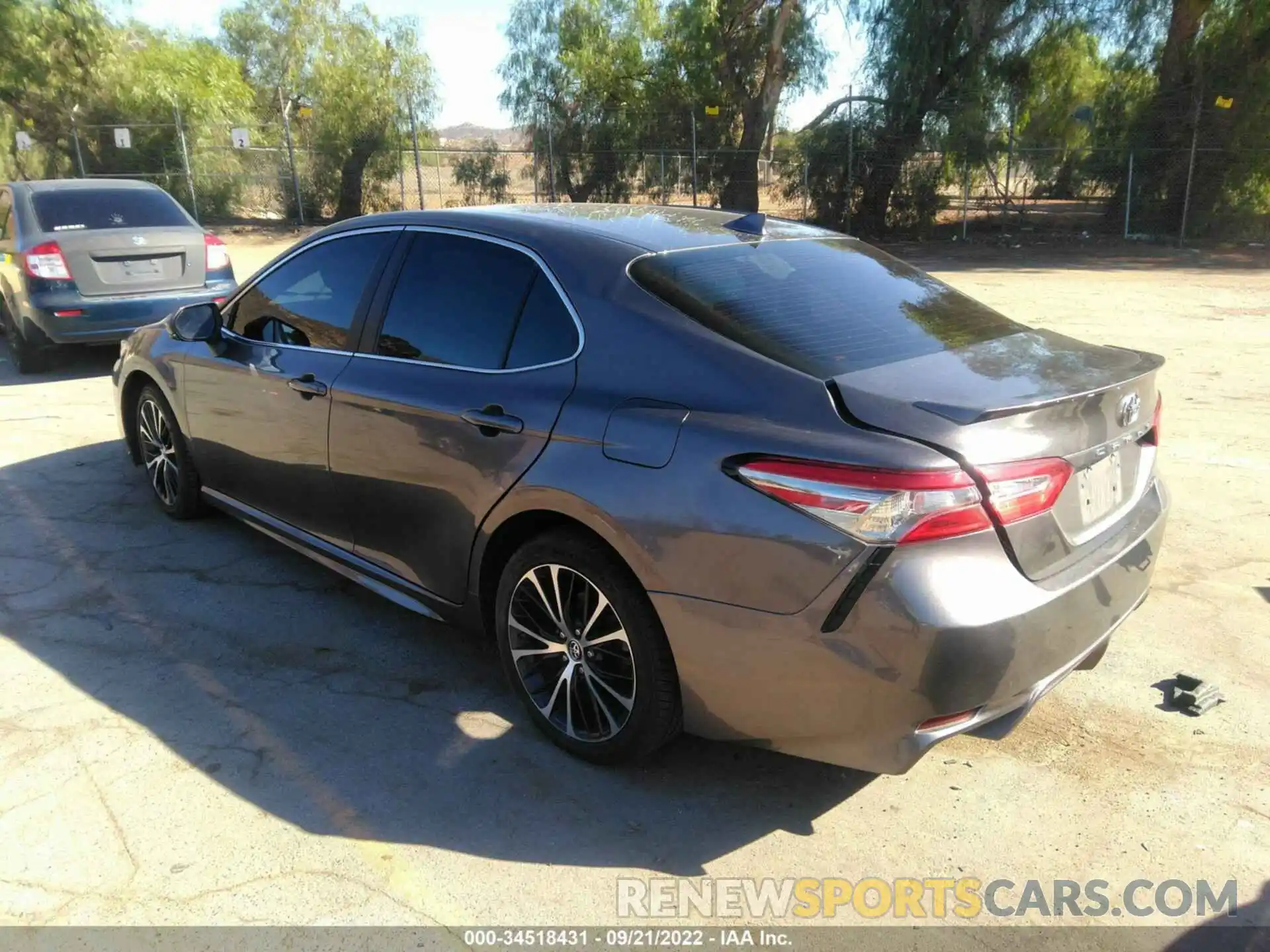 3 Photograph of a damaged car 4T1B11HK9KU256260 TOYOTA CAMRY 2019