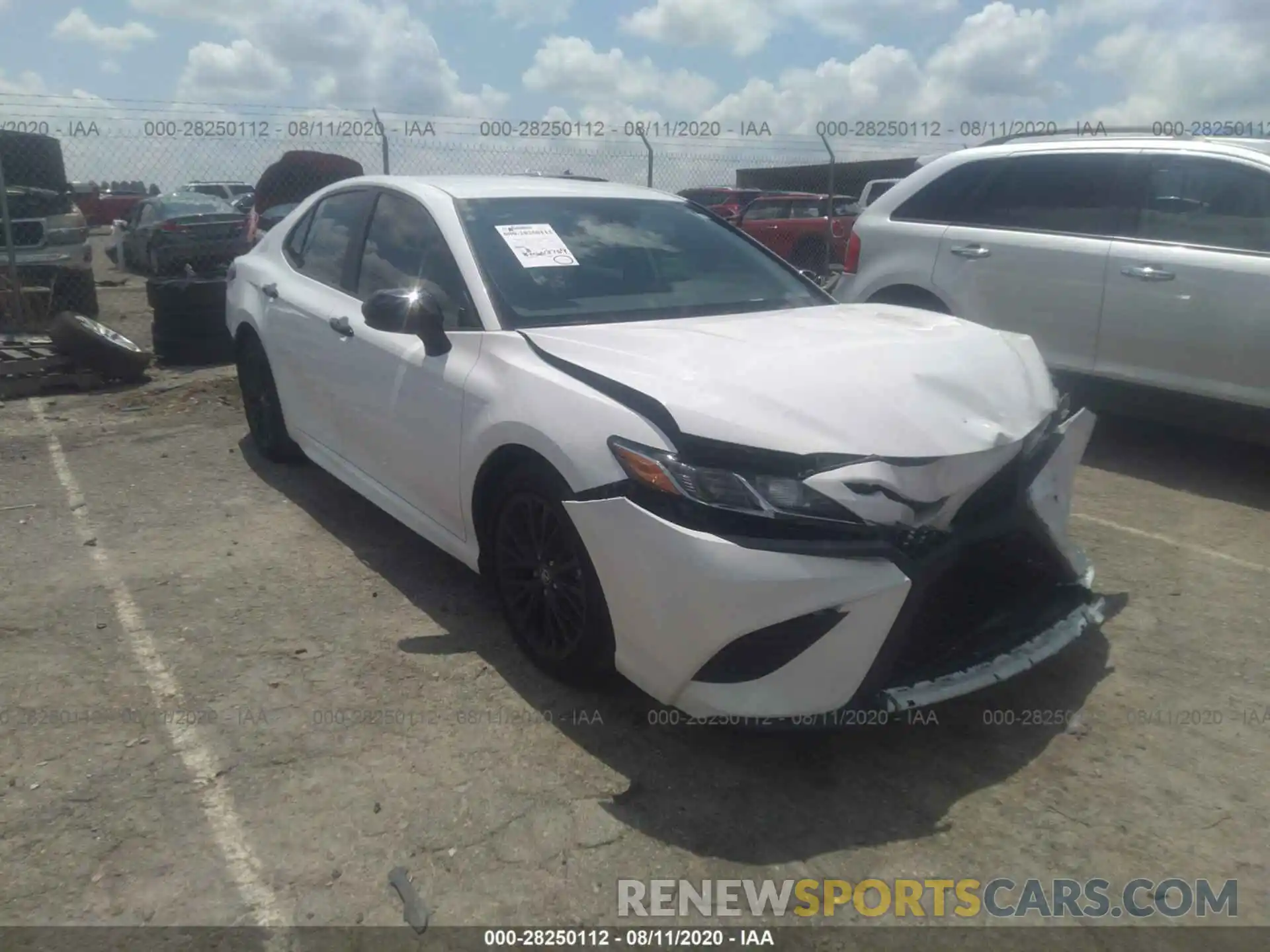 1 Photograph of a damaged car 4T1B11HK9KU257084 TOYOTA CAMRY 2019