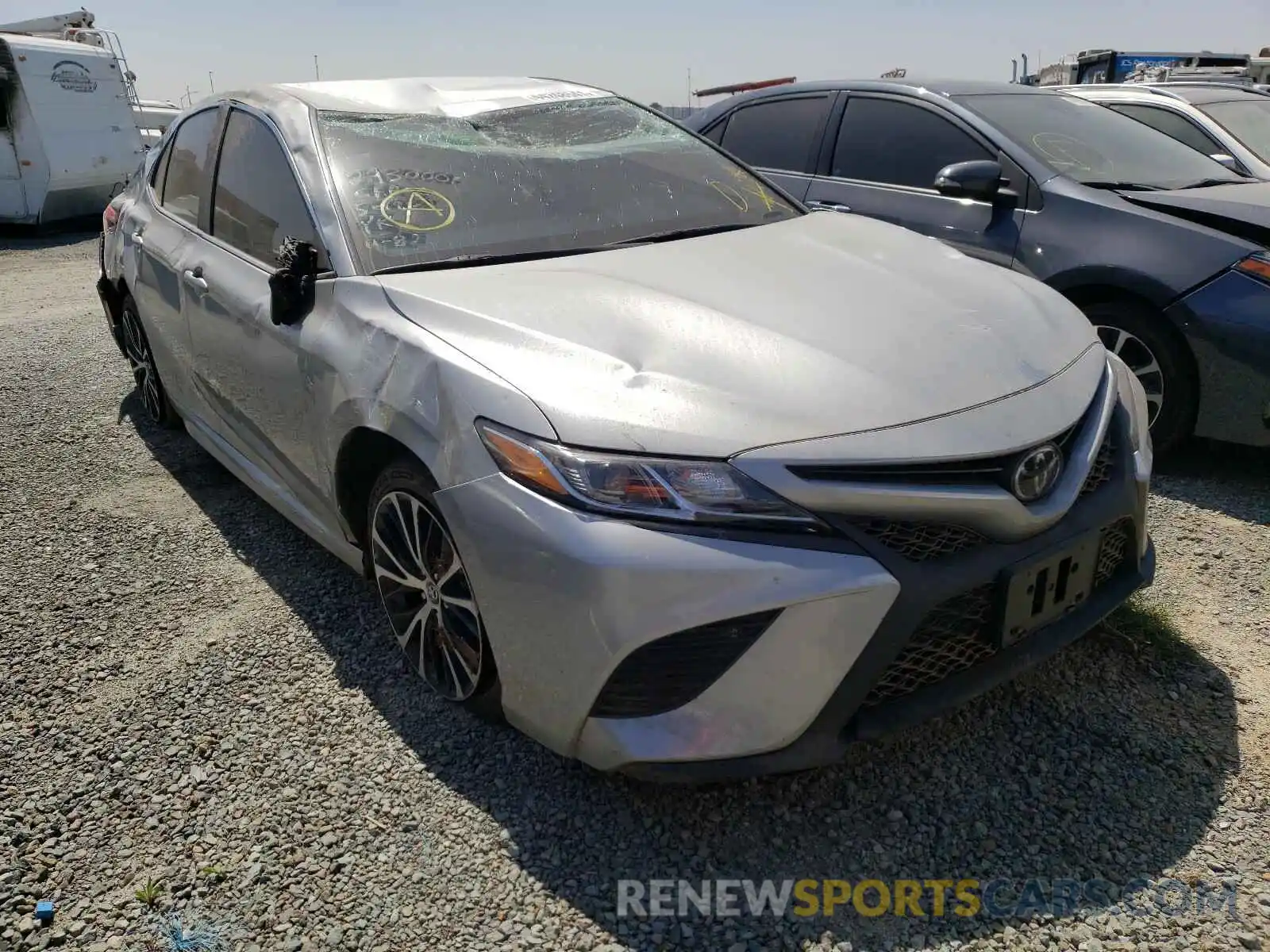 1 Photograph of a damaged car 4T1B11HK9KU258316 TOYOTA CAMRY 2019