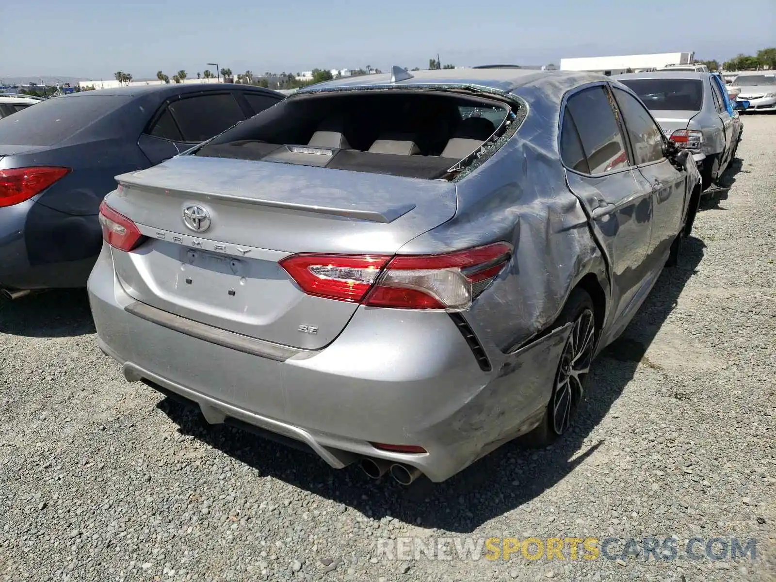 4 Photograph of a damaged car 4T1B11HK9KU258316 TOYOTA CAMRY 2019