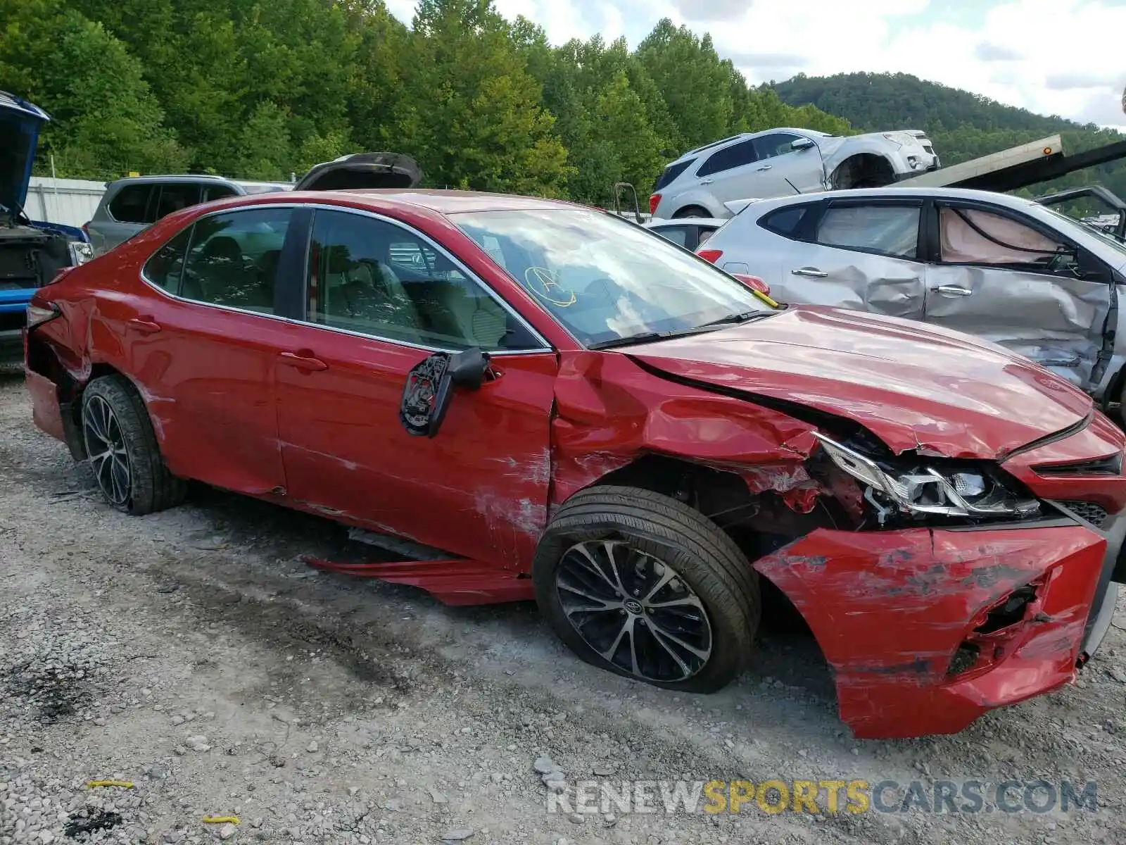 9 Photograph of a damaged car 4T1B11HK9KU258591 TOYOTA CAMRY 2019