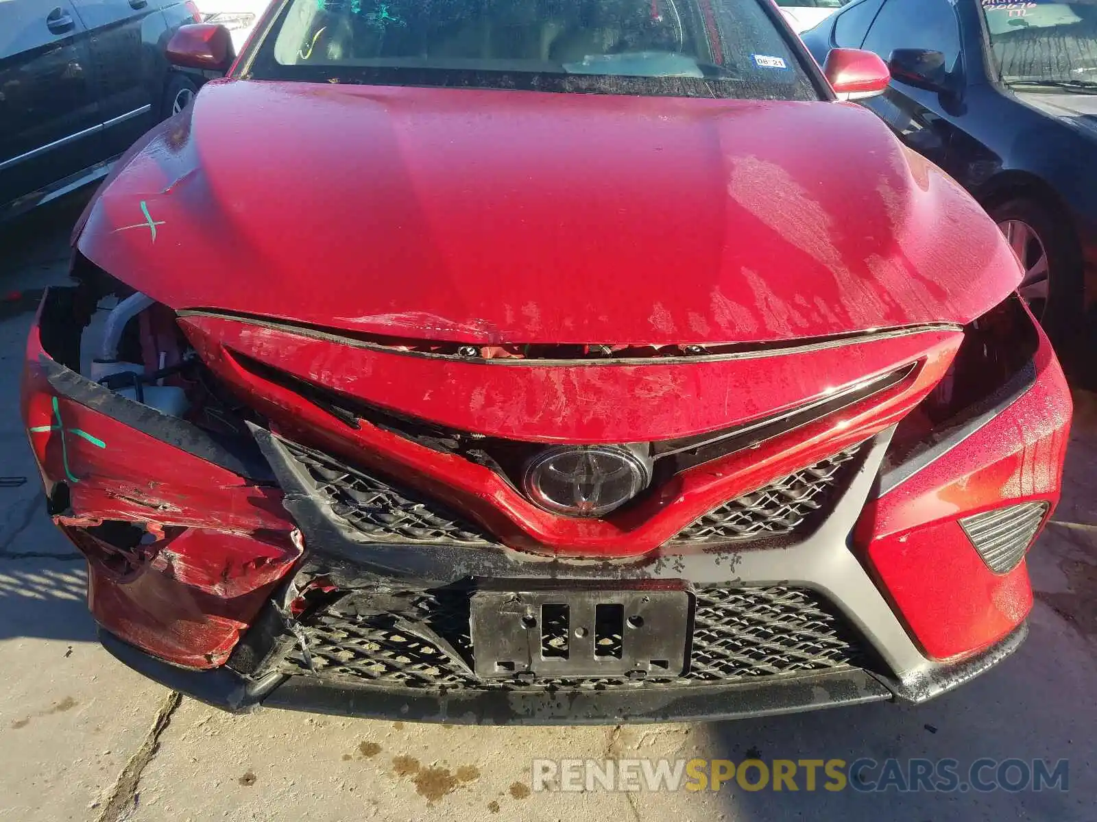 9 Photograph of a damaged car 4T1B11HK9KU259501 TOYOTA CAMRY 2019