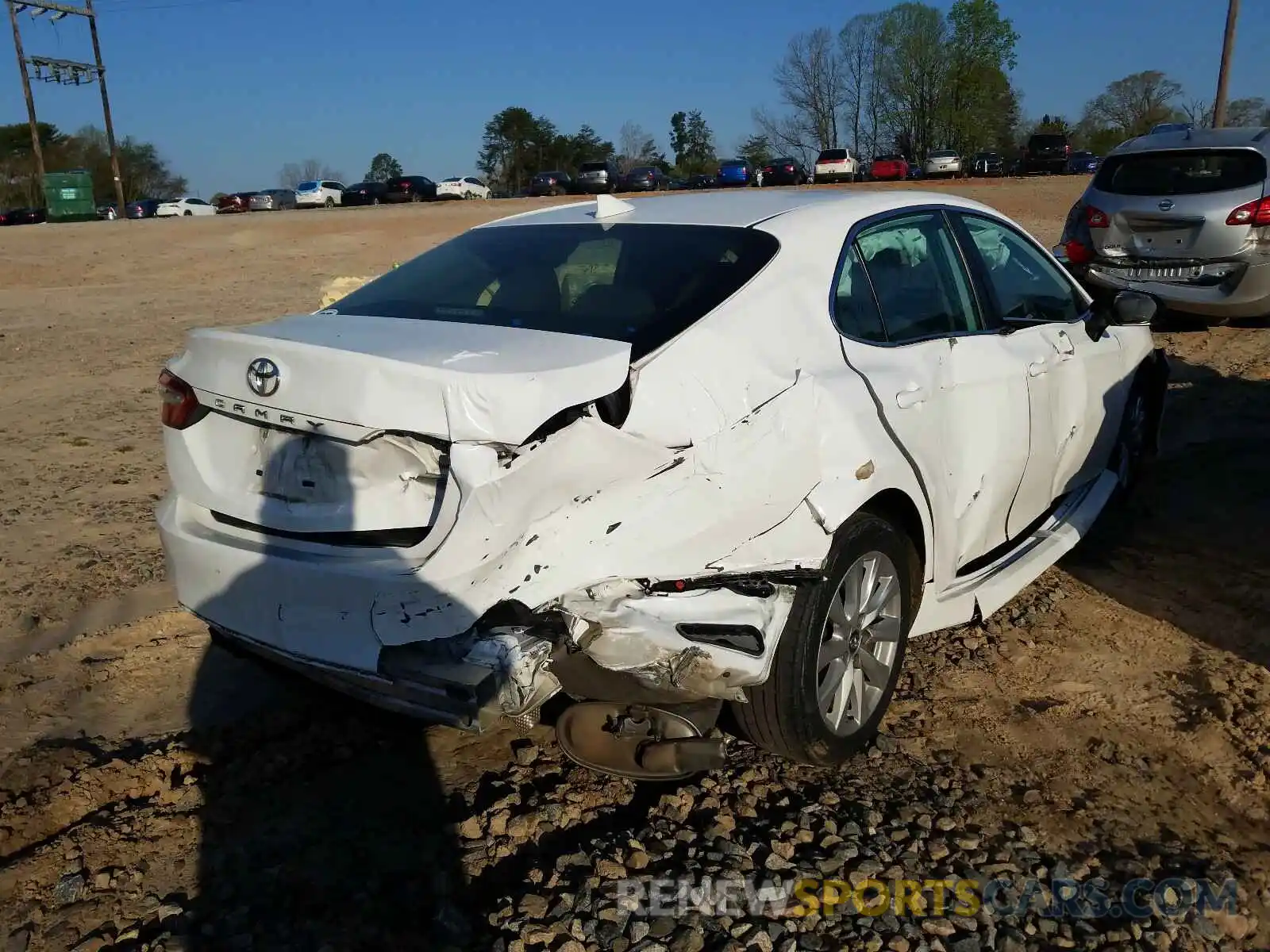 4 Photograph of a damaged car 4T1B11HK9KU260213 TOYOTA CAMRY 2019