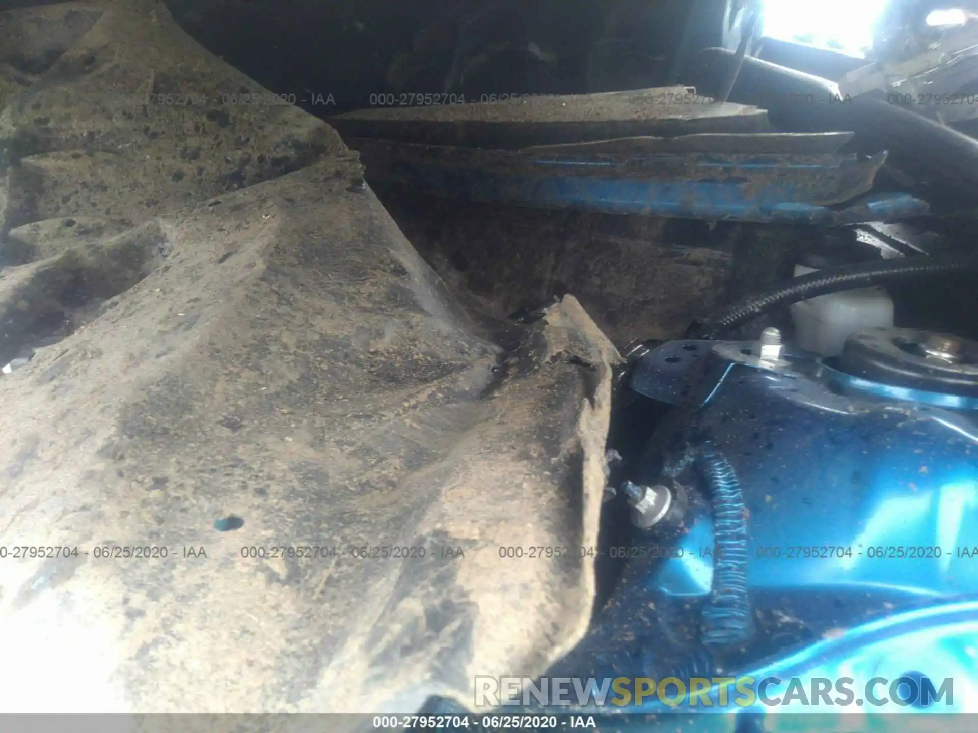 10 Photograph of a damaged car 4T1B11HK9KU261393 TOYOTA CAMRY 2019