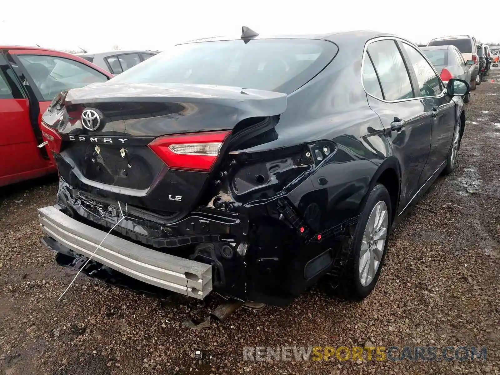 4 Фотография поврежденного автомобиля 4T1B11HK9KU264794 TOYOTA CAMRY 2019