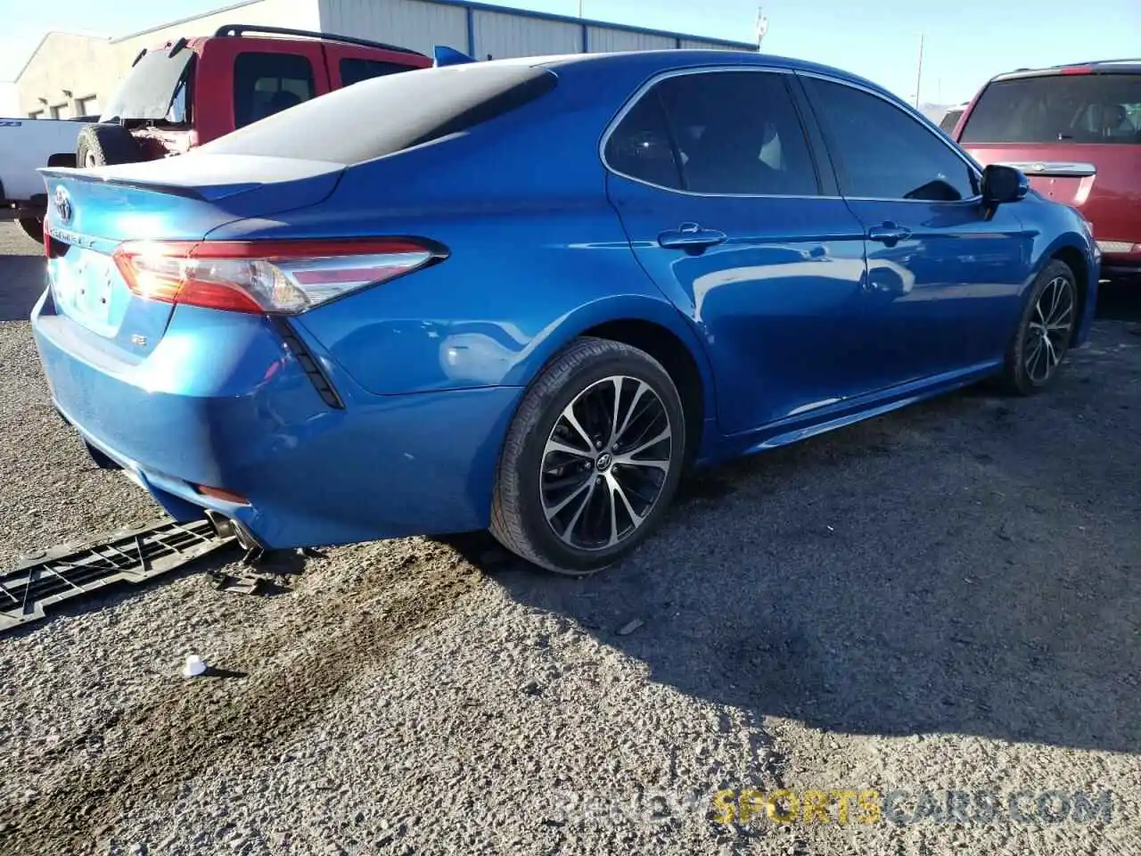 4 Photograph of a damaged car 4T1B11HK9KU265069 TOYOTA CAMRY 2019