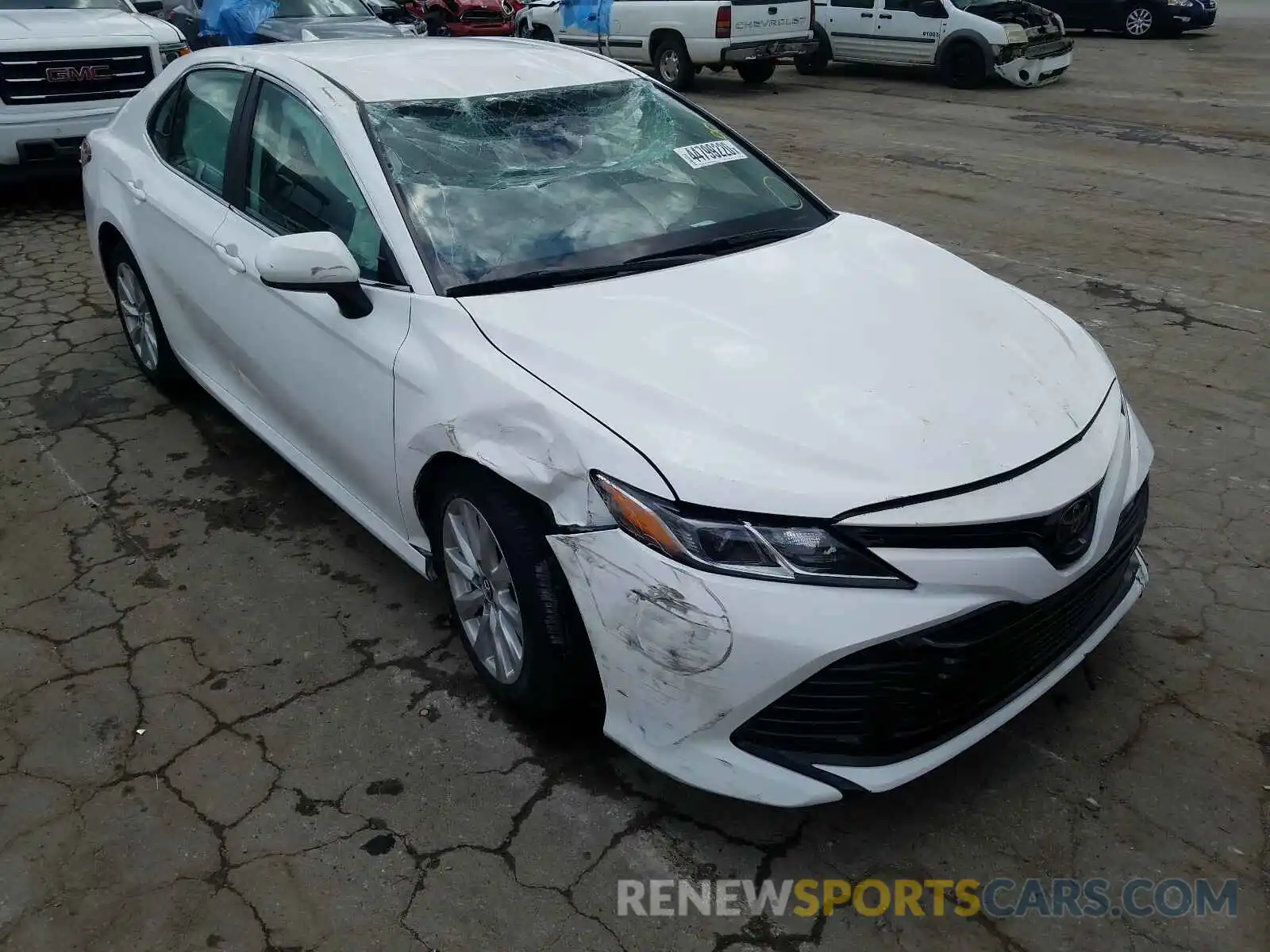 1 Фотография поврежденного автомобиля 4T1B11HK9KU265704 TOYOTA CAMRY 2019