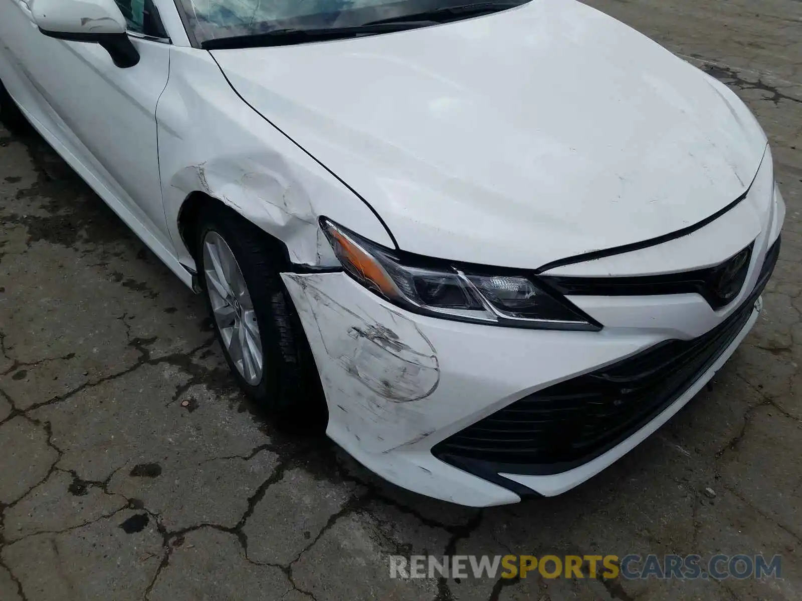 9 Photograph of a damaged car 4T1B11HK9KU265704 TOYOTA CAMRY 2019