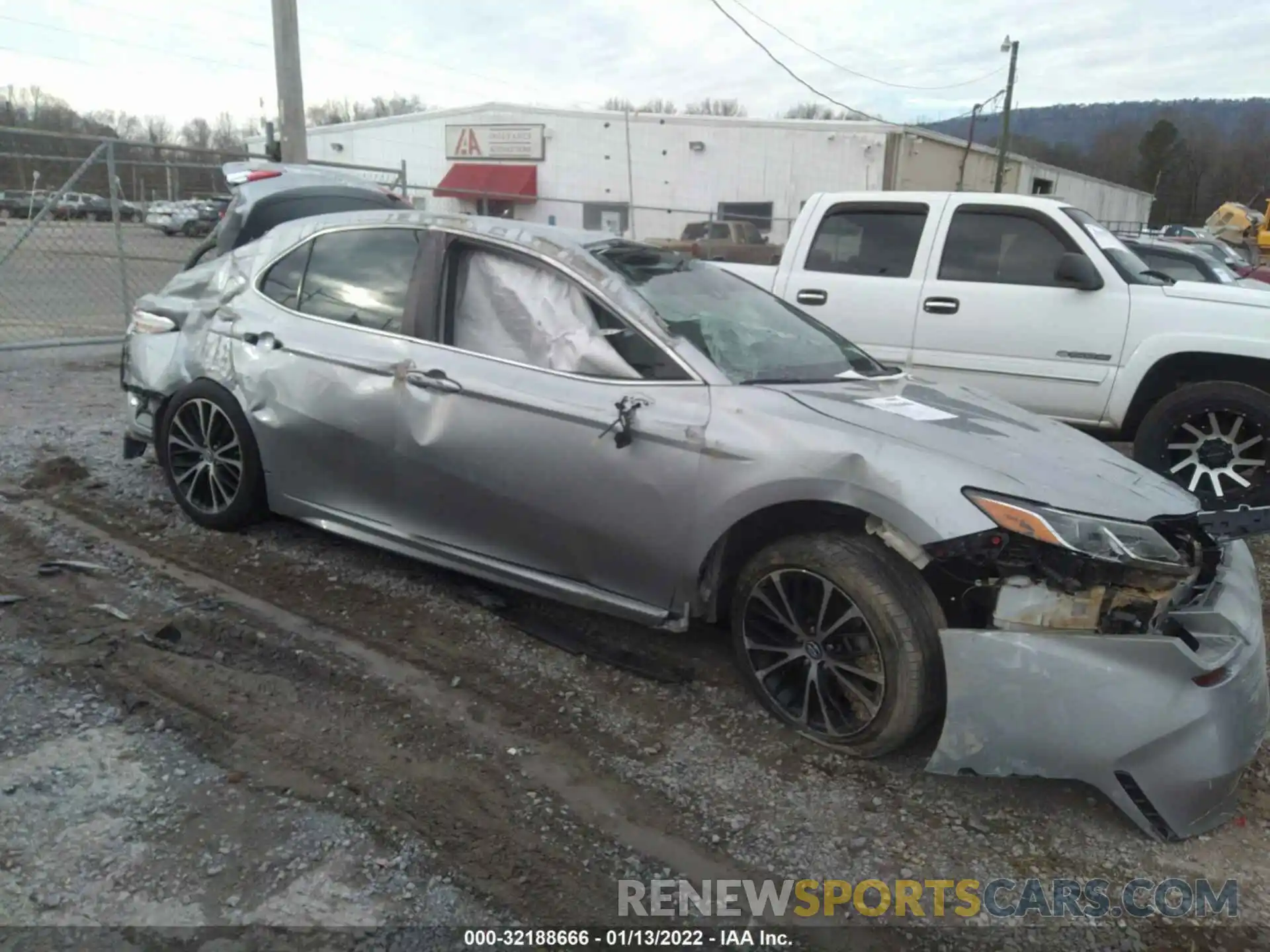 1 Photograph of a damaged car 4T1B11HK9KU266657 TOYOTA CAMRY 2019