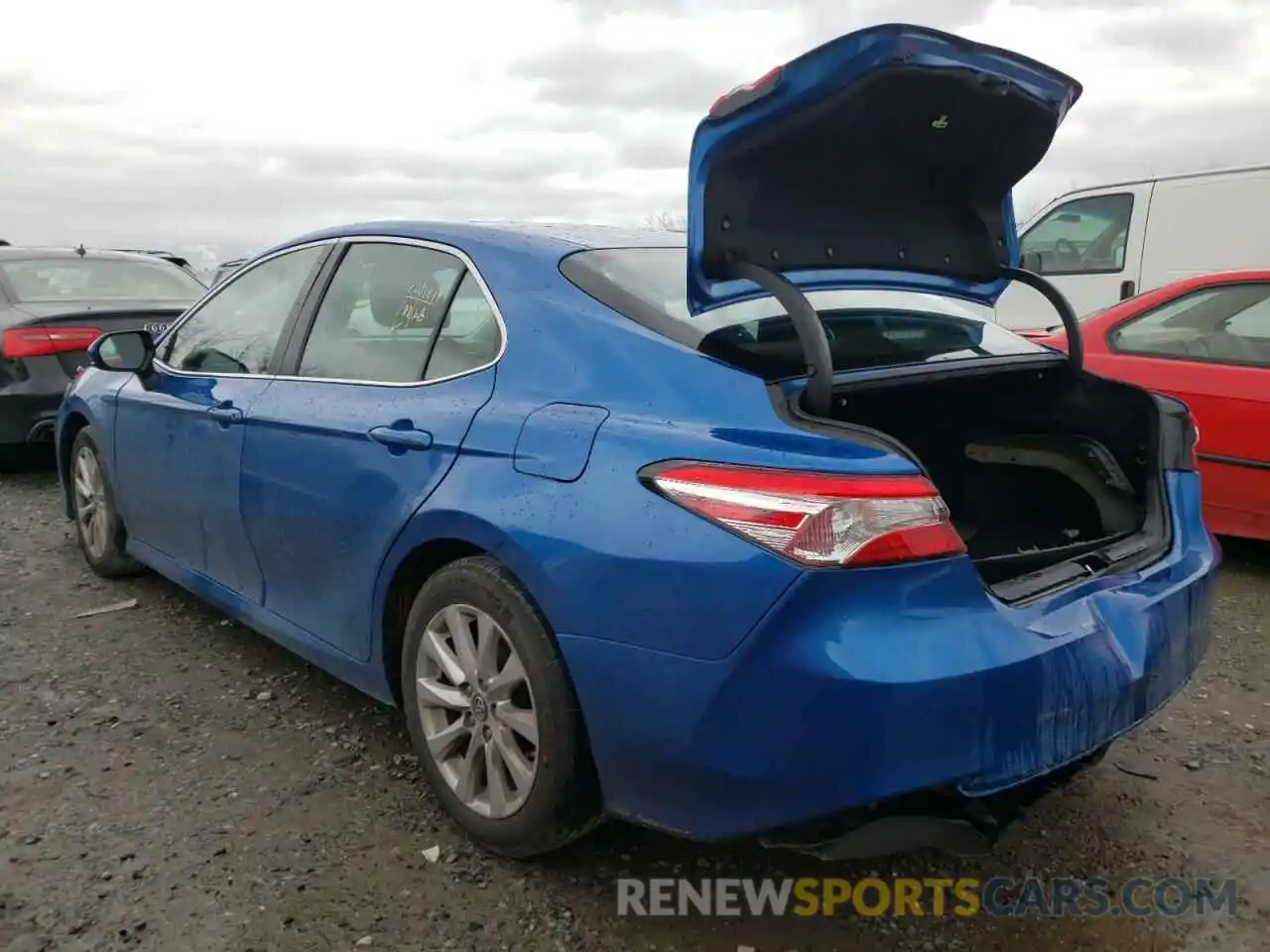 3 Photograph of a damaged car 4T1B11HK9KU268523 TOYOTA CAMRY 2019