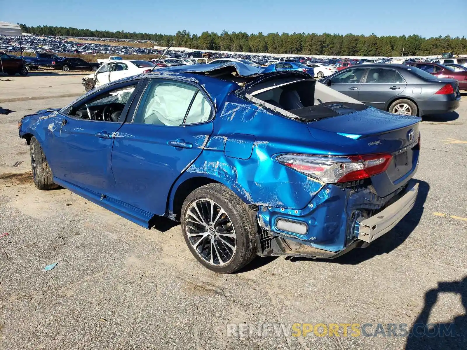 3 Photograph of a damaged car 4T1B11HK9KU269347 TOYOTA CAMRY 2019