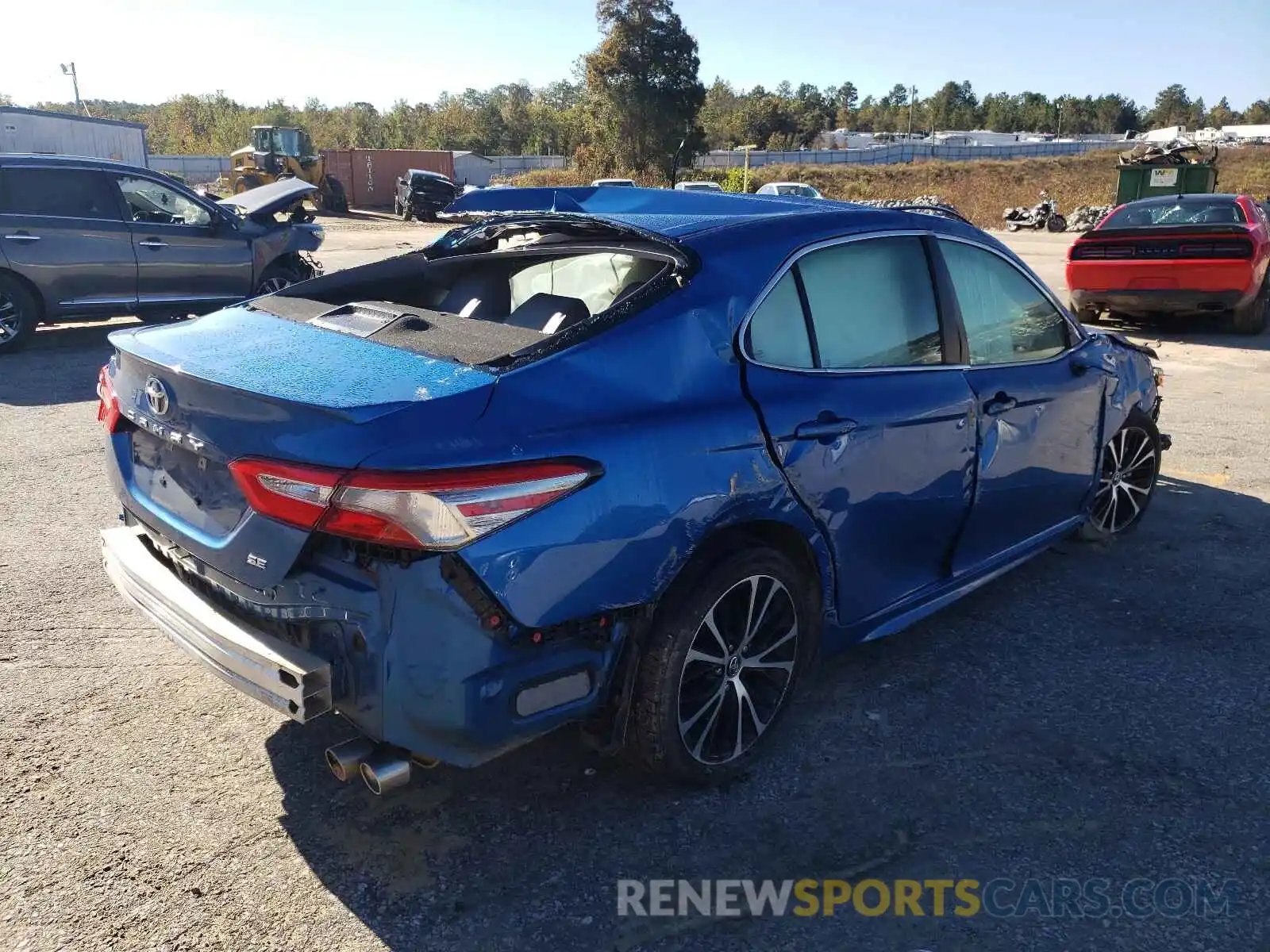 4 Photograph of a damaged car 4T1B11HK9KU269347 TOYOTA CAMRY 2019