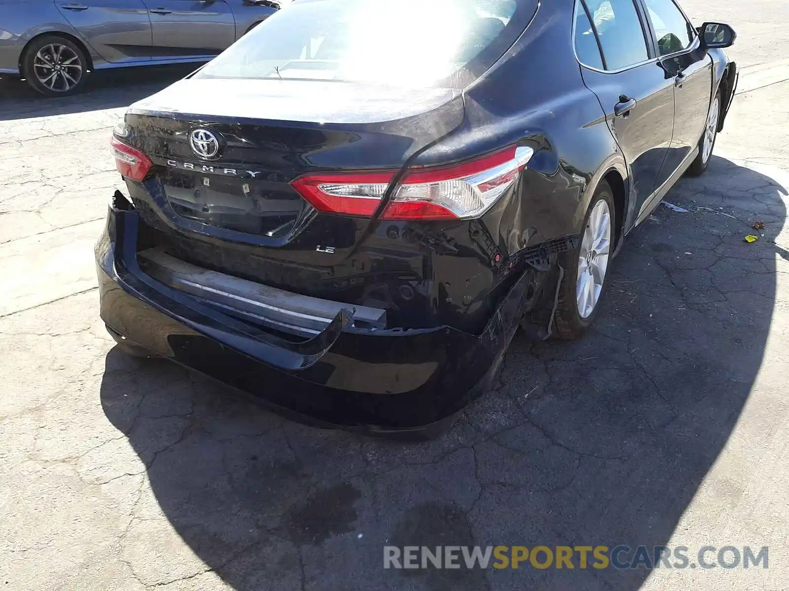 10 Photograph of a damaged car 4T1B11HK9KU270269 TOYOTA CAMRY 2019