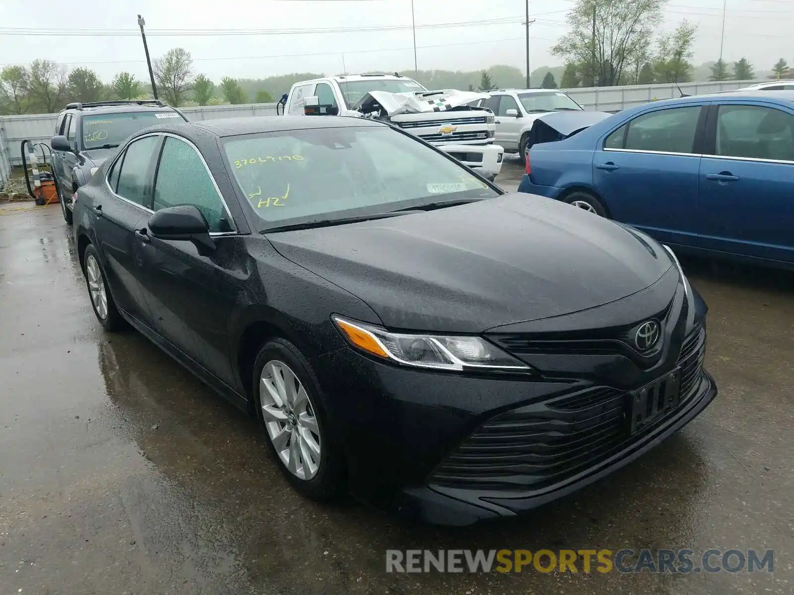 1 Photograph of a damaged car 4T1B11HK9KU270384 TOYOTA CAMRY 2019