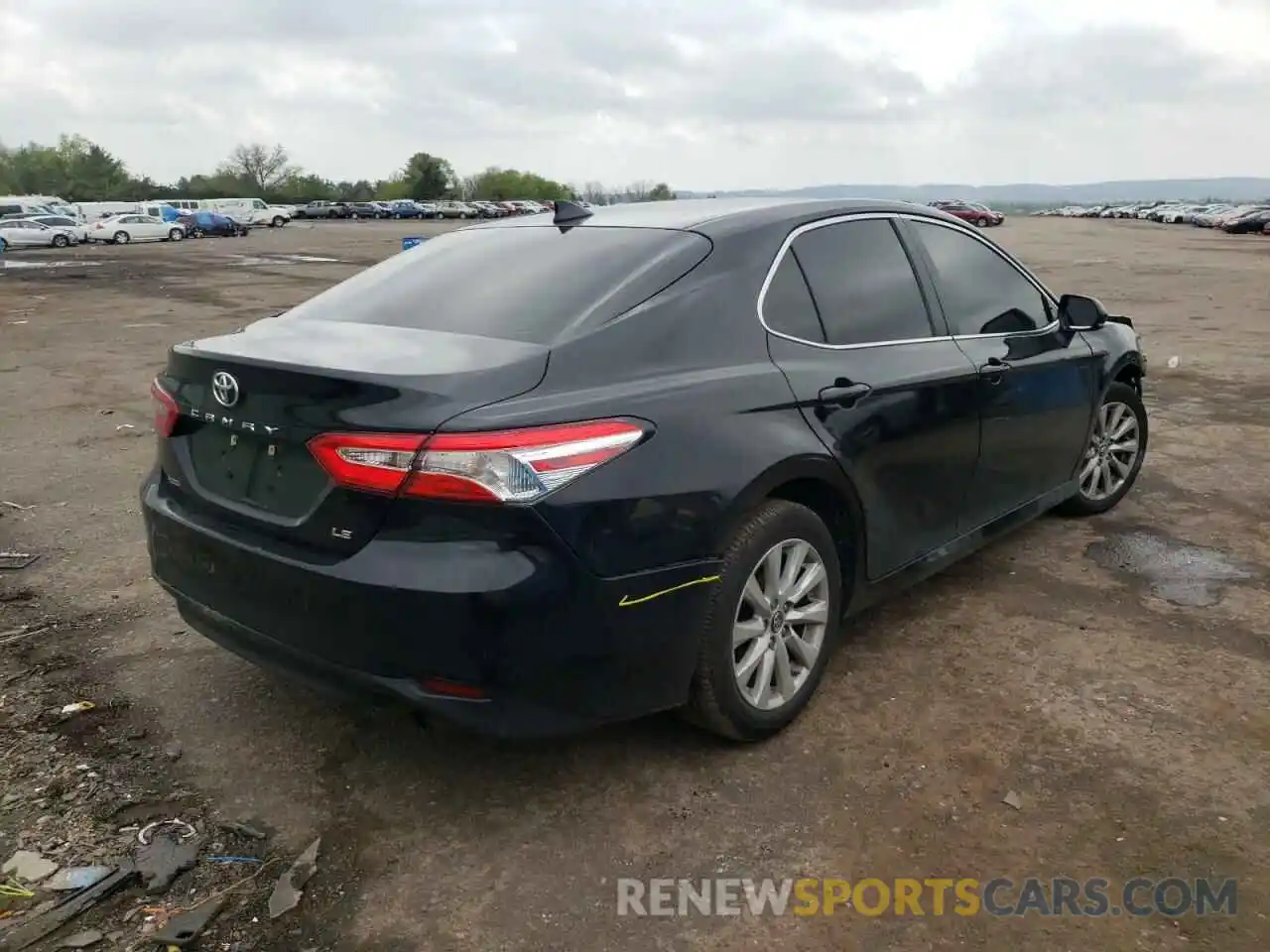 4 Фотография поврежденного автомобиля 4T1B11HK9KU271745 TOYOTA CAMRY 2019