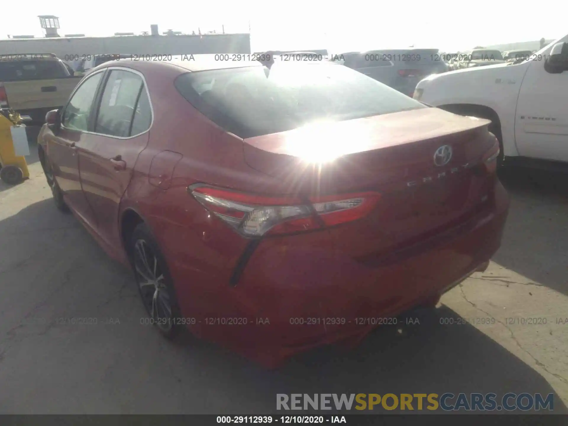 3 Photograph of a damaged car 4T1B11HK9KU271809 TOYOTA CAMRY 2019