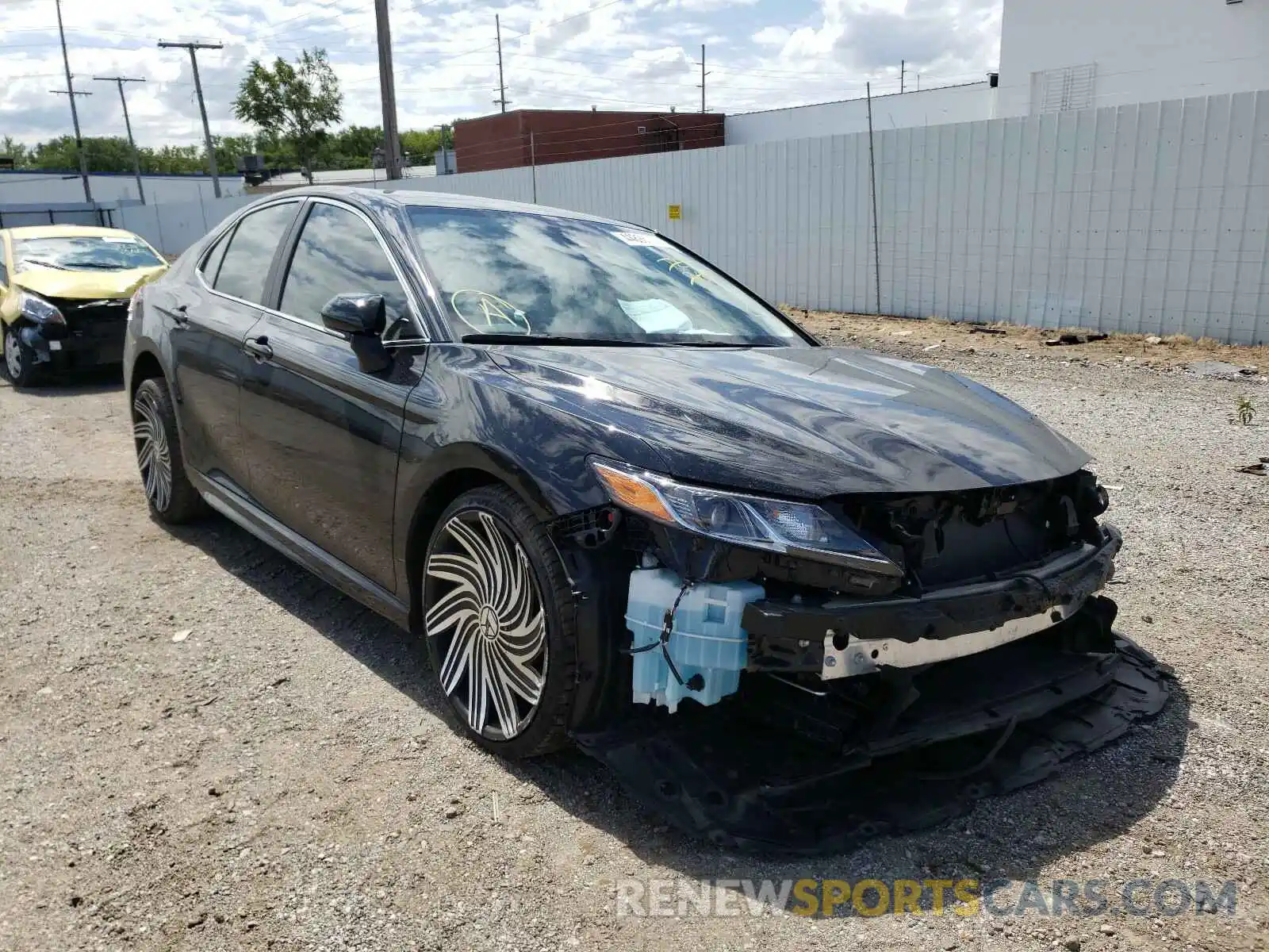 1 Photograph of a damaged car 4T1B11HK9KU272684 TOYOTA CAMRY 2019