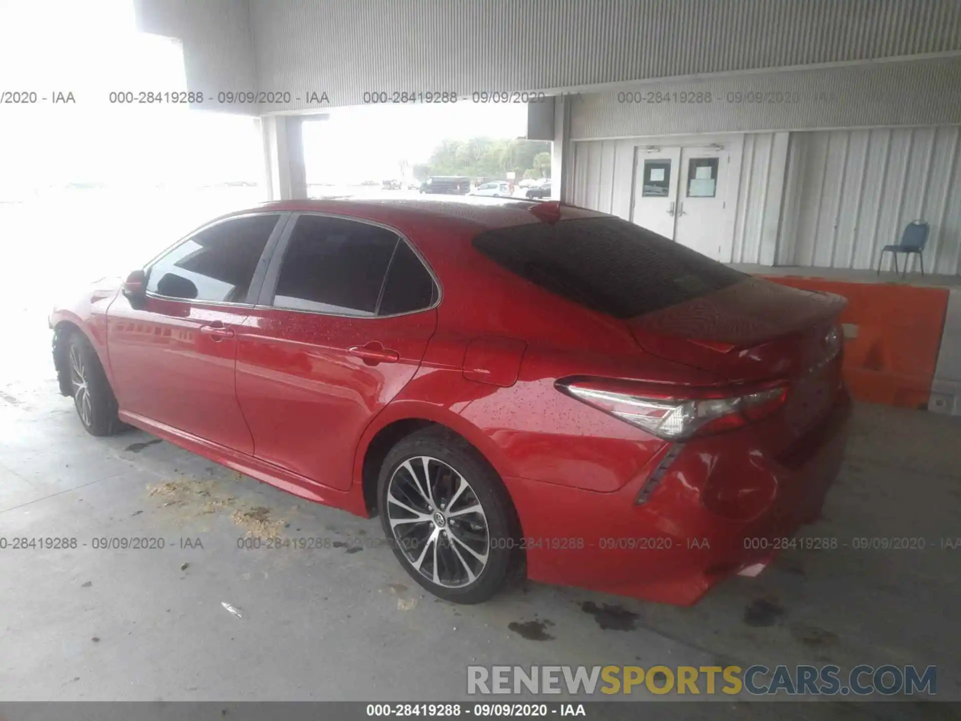 3 Photograph of a damaged car 4T1B11HK9KU272930 TOYOTA CAMRY 2019