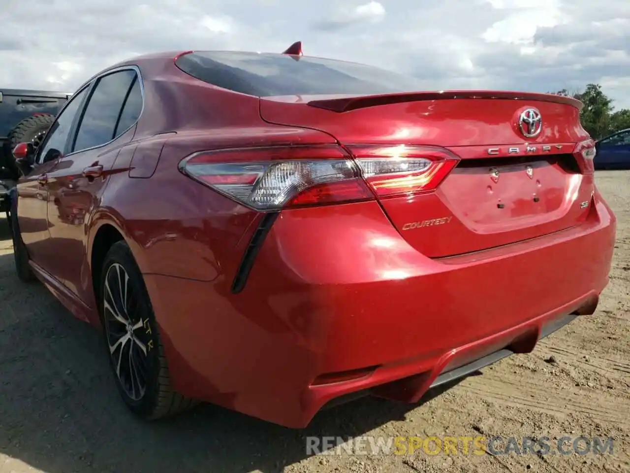 3 Photograph of a damaged car 4T1B11HK9KU273186 TOYOTA CAMRY 2019