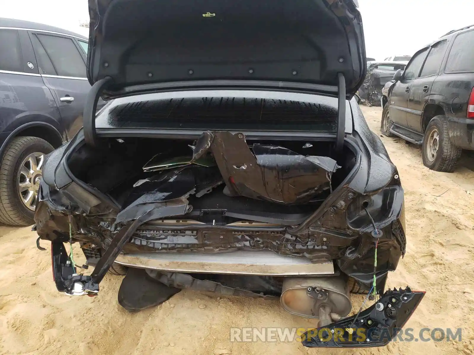 9 Photograph of a damaged car 4T1B11HK9KU273267 TOYOTA CAMRY 2019