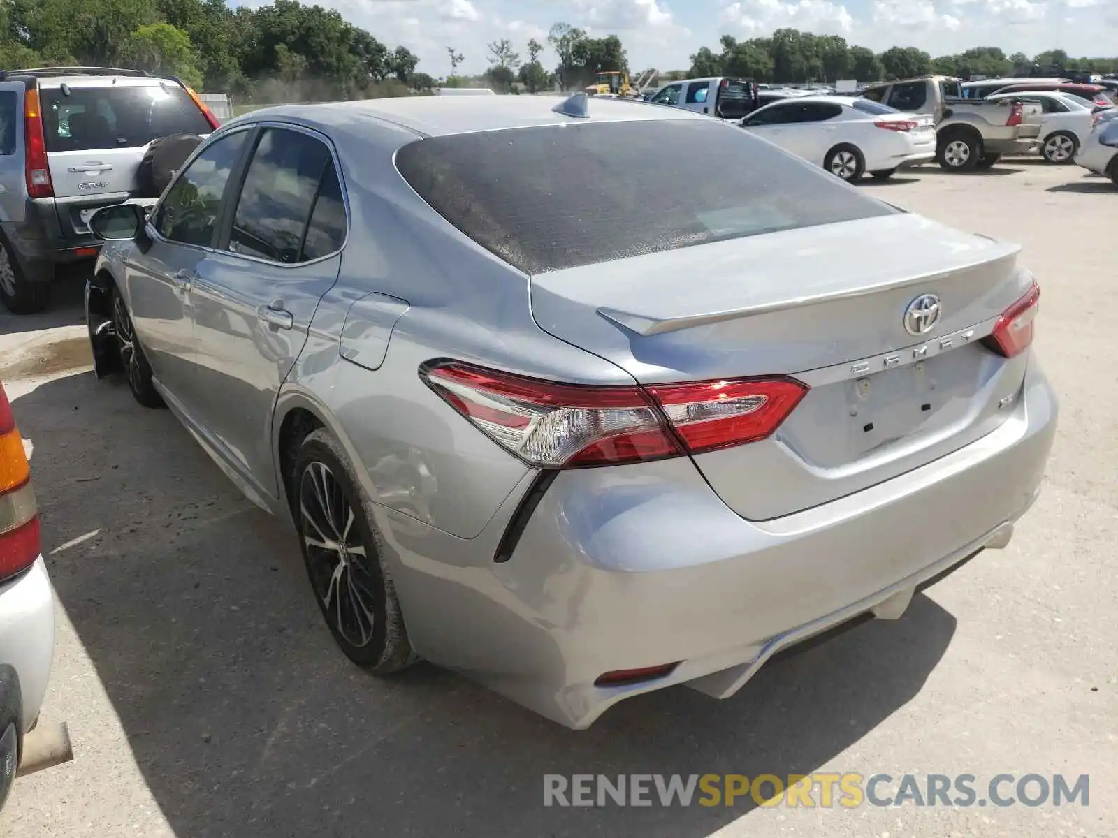 3 Photograph of a damaged car 4T1B11HK9KU273608 TOYOTA CAMRY 2019