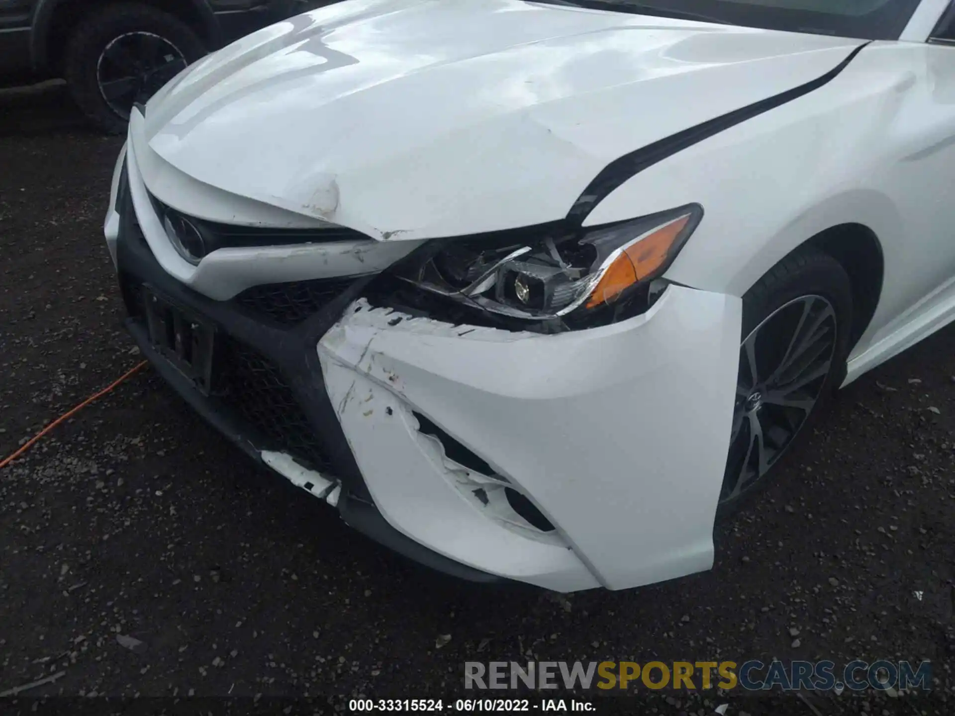 6 Photograph of a damaged car 4T1B11HK9KU273706 TOYOTA CAMRY 2019