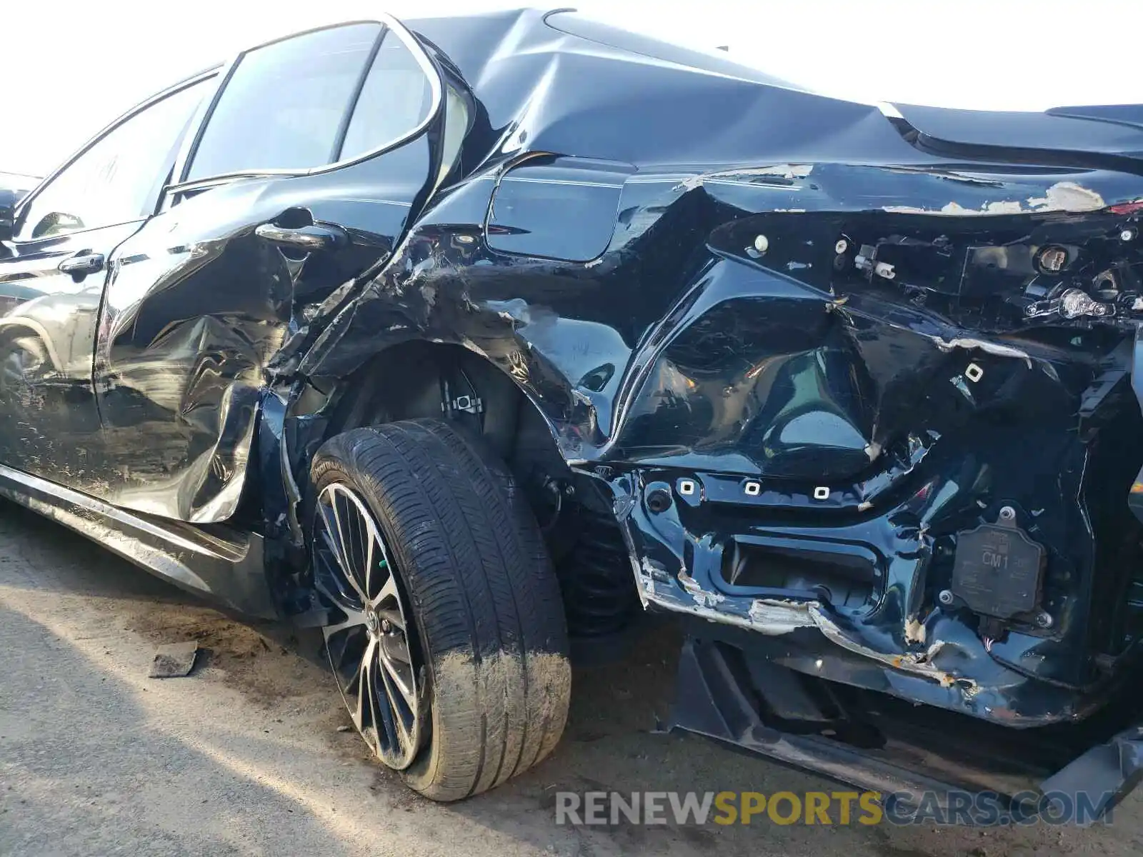 9 Photograph of a damaged car 4T1B11HK9KU276217 TOYOTA CAMRY 2019