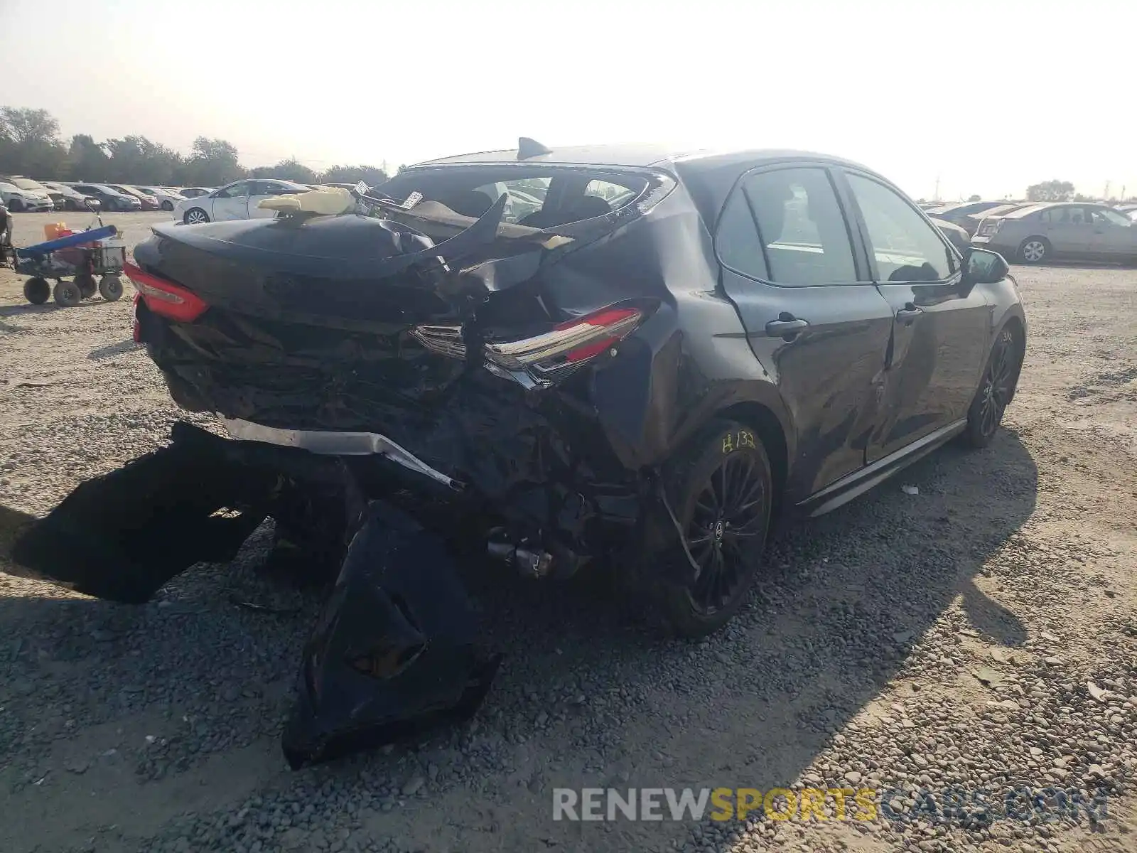 4 Photograph of a damaged car 4T1B11HK9KU276282 TOYOTA CAMRY 2019