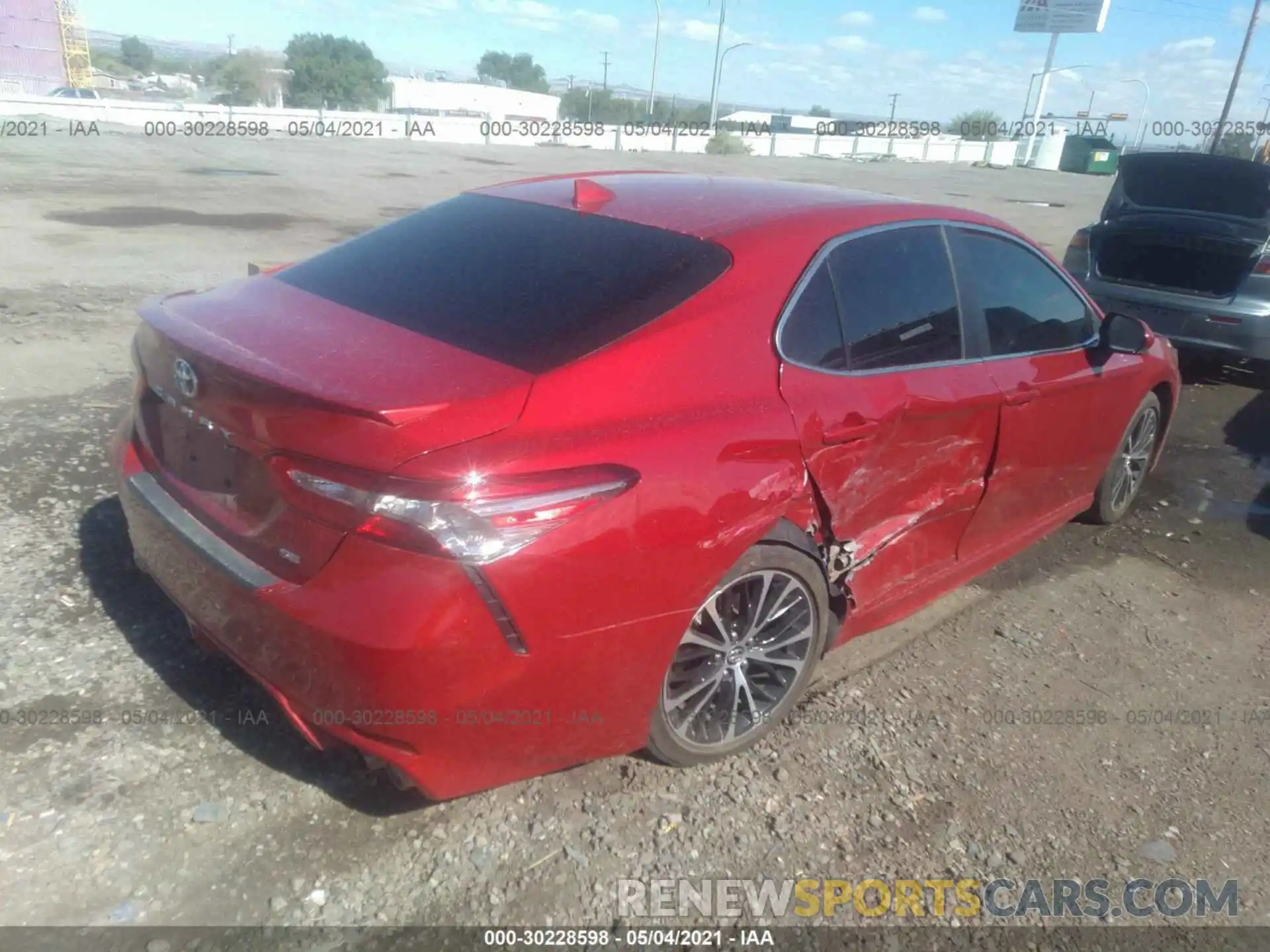 4 Photograph of a damaged car 4T1B11HK9KU277285 TOYOTA CAMRY 2019