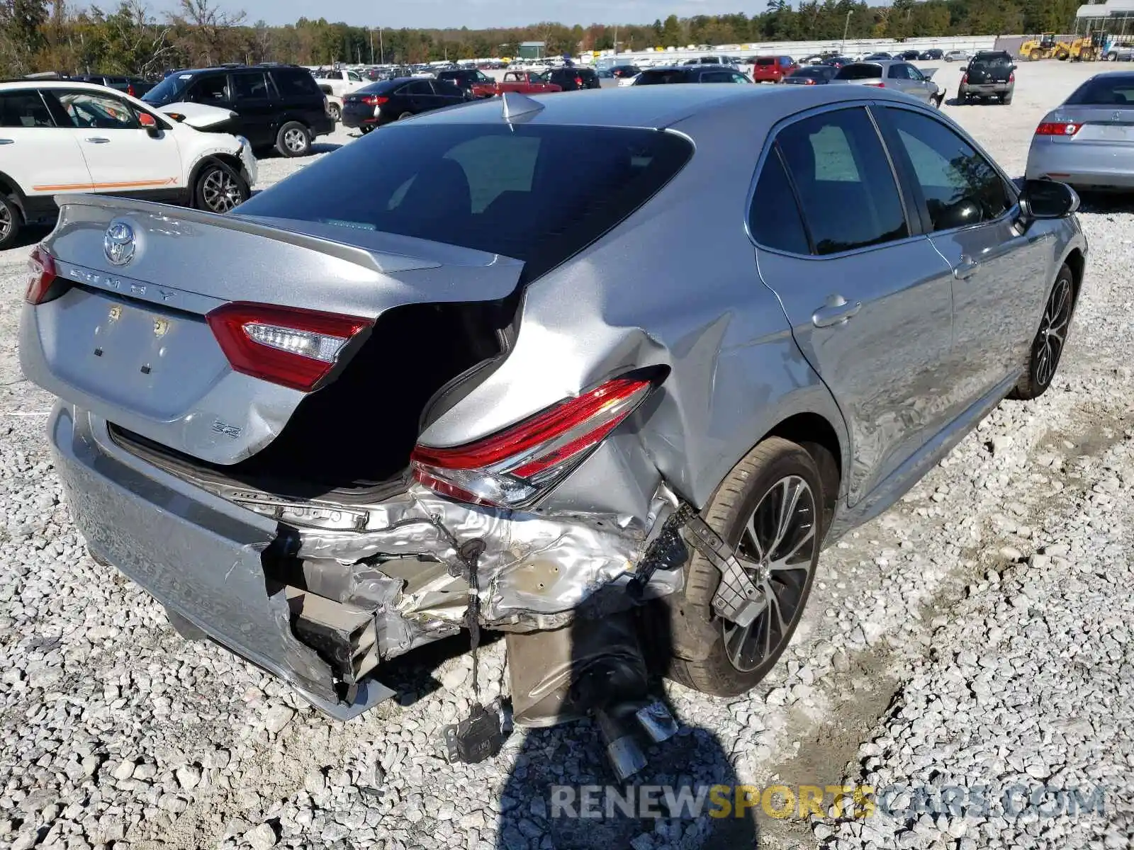 4 Photograph of a damaged car 4T1B11HK9KU277660 TOYOTA CAMRY 2019