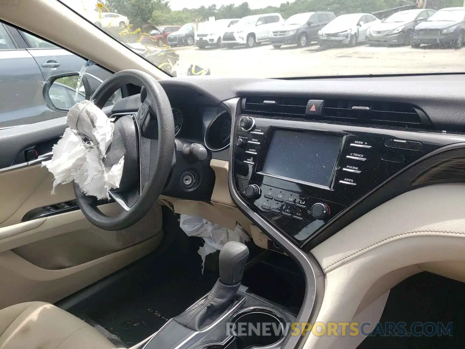 9 Photograph of a damaged car 4T1B11HK9KU280610 TOYOTA CAMRY 2019