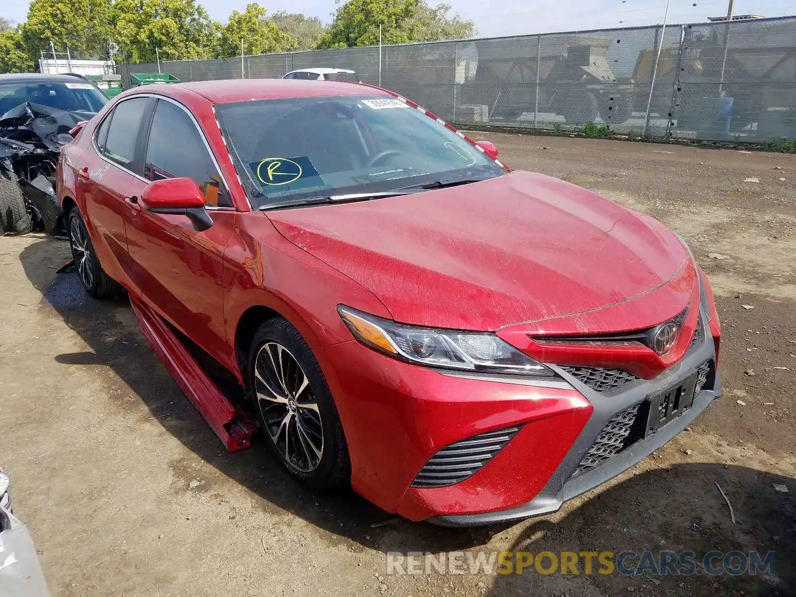 1 Photograph of a damaged car 4T1B11HK9KU281272 TOYOTA CAMRY 2019