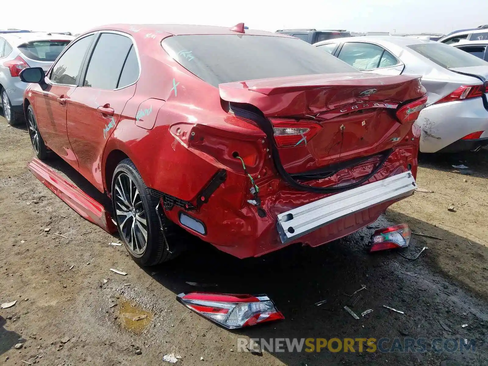 3 Photograph of a damaged car 4T1B11HK9KU281272 TOYOTA CAMRY 2019