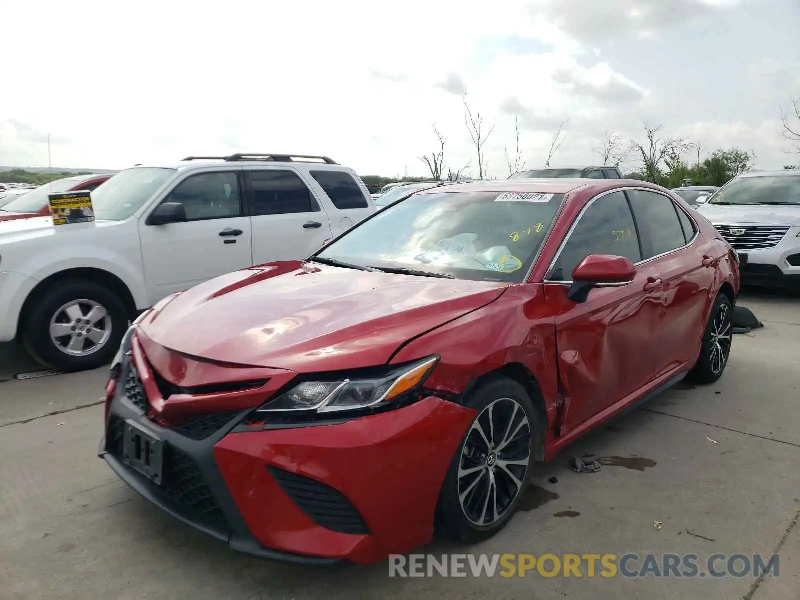 2 Photograph of a damaged car 4T1B11HK9KU282020 TOYOTA CAMRY 2019