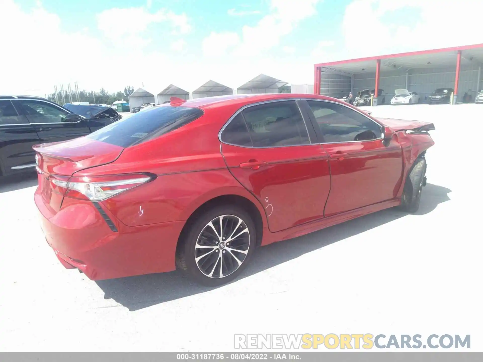 4 Photograph of a damaged car 4T1B11HK9KU282258 TOYOTA CAMRY 2019