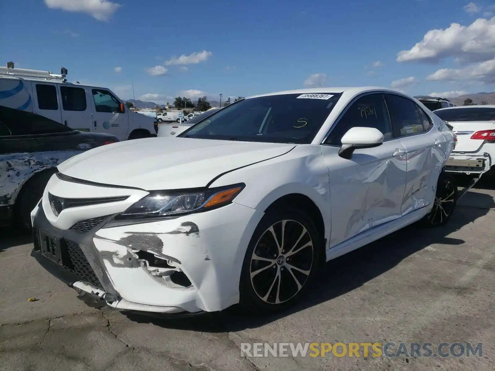 2 Photograph of a damaged car 4T1B11HK9KU282695 TOYOTA CAMRY 2019