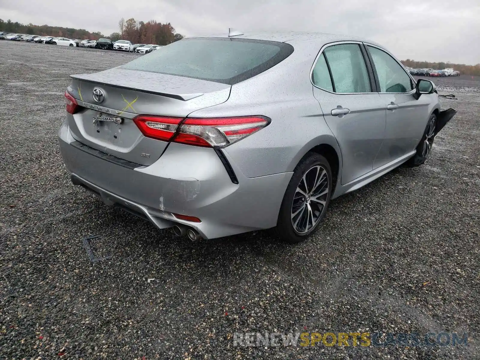 4 Photograph of a damaged car 4T1B11HK9KU282938 TOYOTA CAMRY 2019